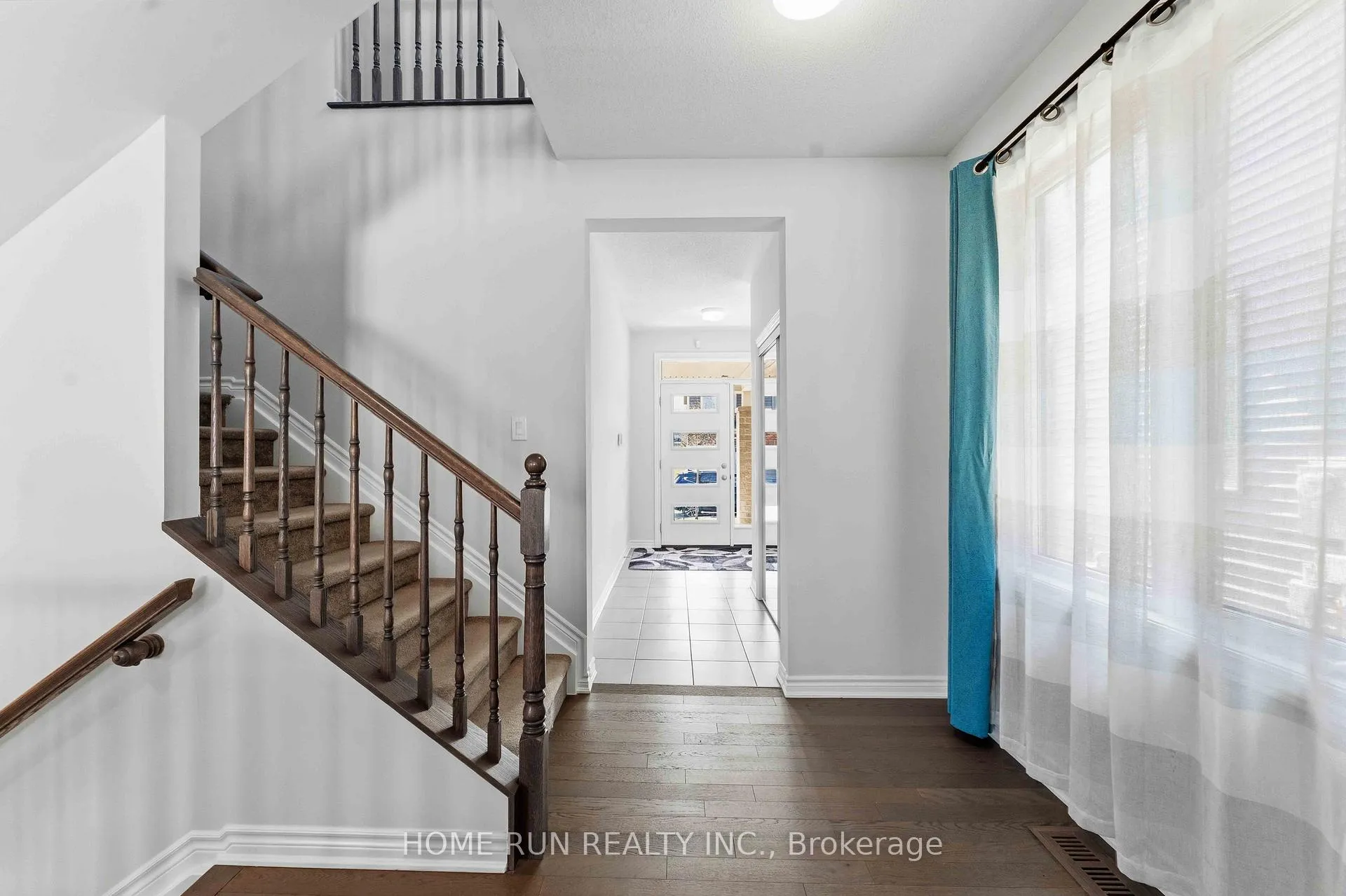 Photo 5 of 515 Arosa Way, Ottawa, Kanata - Emerald Meadows/Trailwest — HOMEH