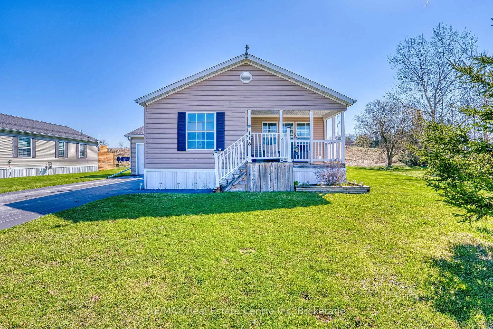 Photo 1 of 116 Parkview Circle, Wellington North, Rural Wellington North — HOMEH