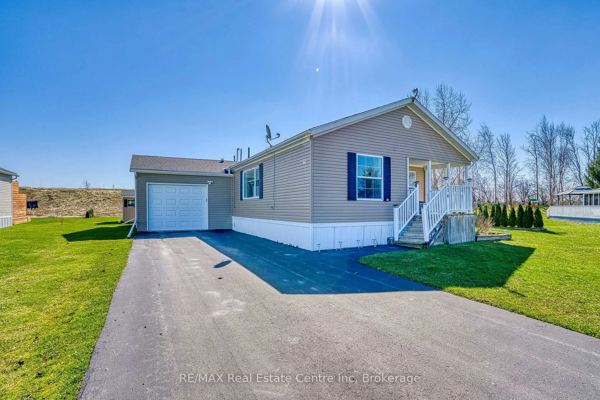 Photo 4 of 116 Parkview Circle, Wellington North, Rural Wellington North — HOMEH