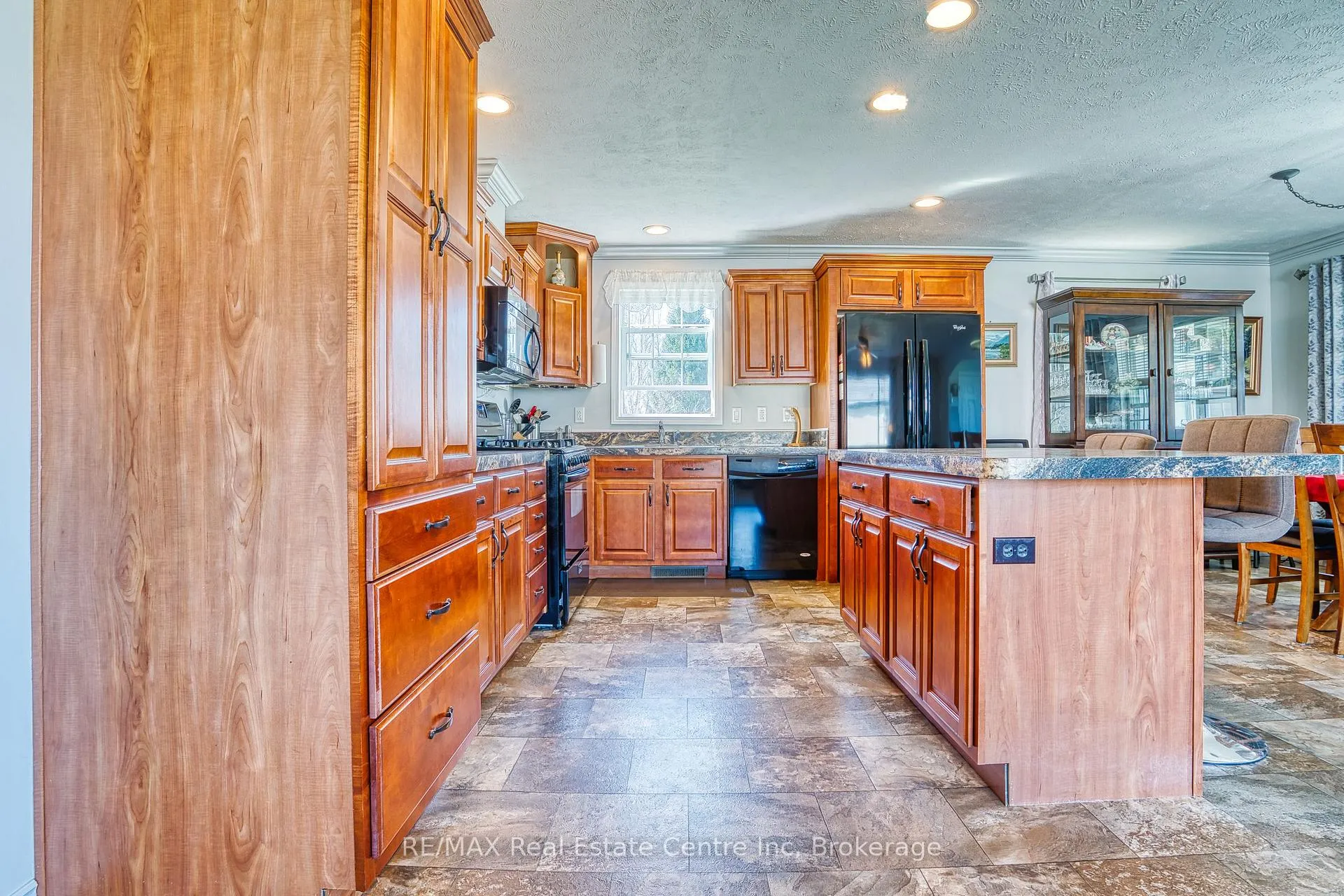 Photo 13 of 116 Parkview Circle, Wellington North, Rural Wellington North — HOMEH