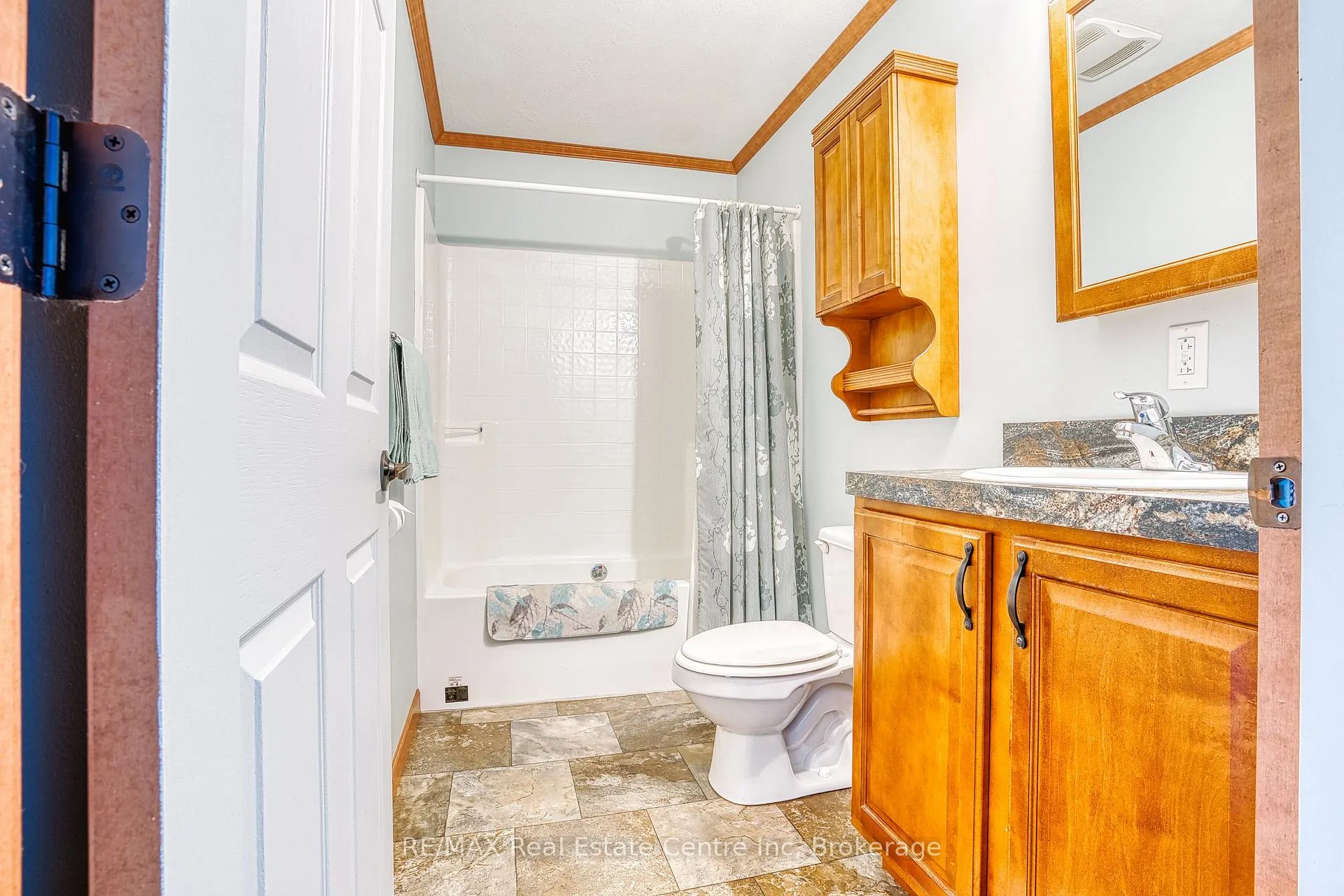 Photo 16 of 116 Parkview Circle, Wellington North, Rural Wellington North — HOMEH