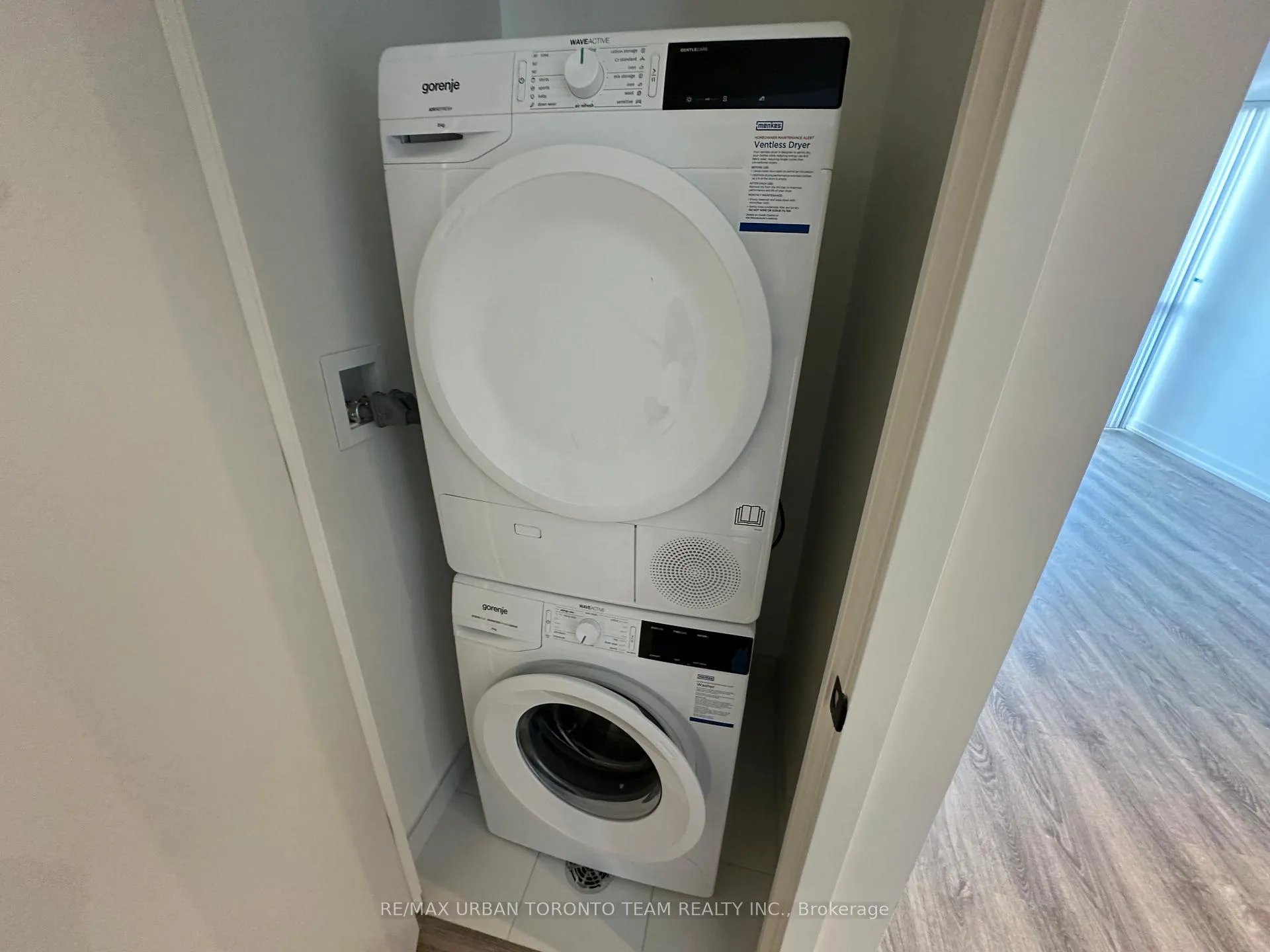 Photo 13 of Unit 5703, 8 Interchange Way, Vaughan, Vaughan Corporate Centre — HOMEH