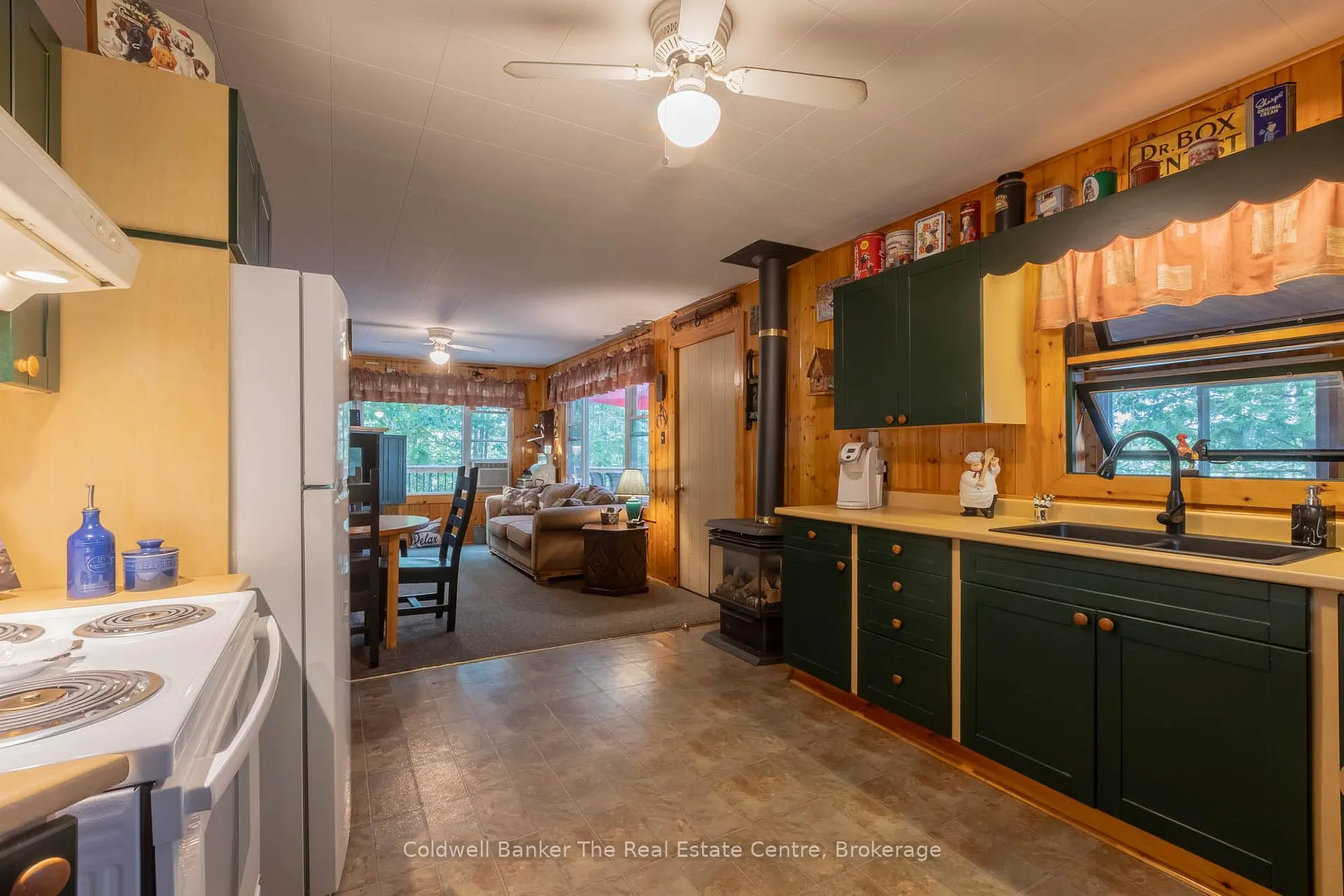 Photo 5 of 11 Drury Lane, Gravenhurst, Muskoka (S) — HOMEH