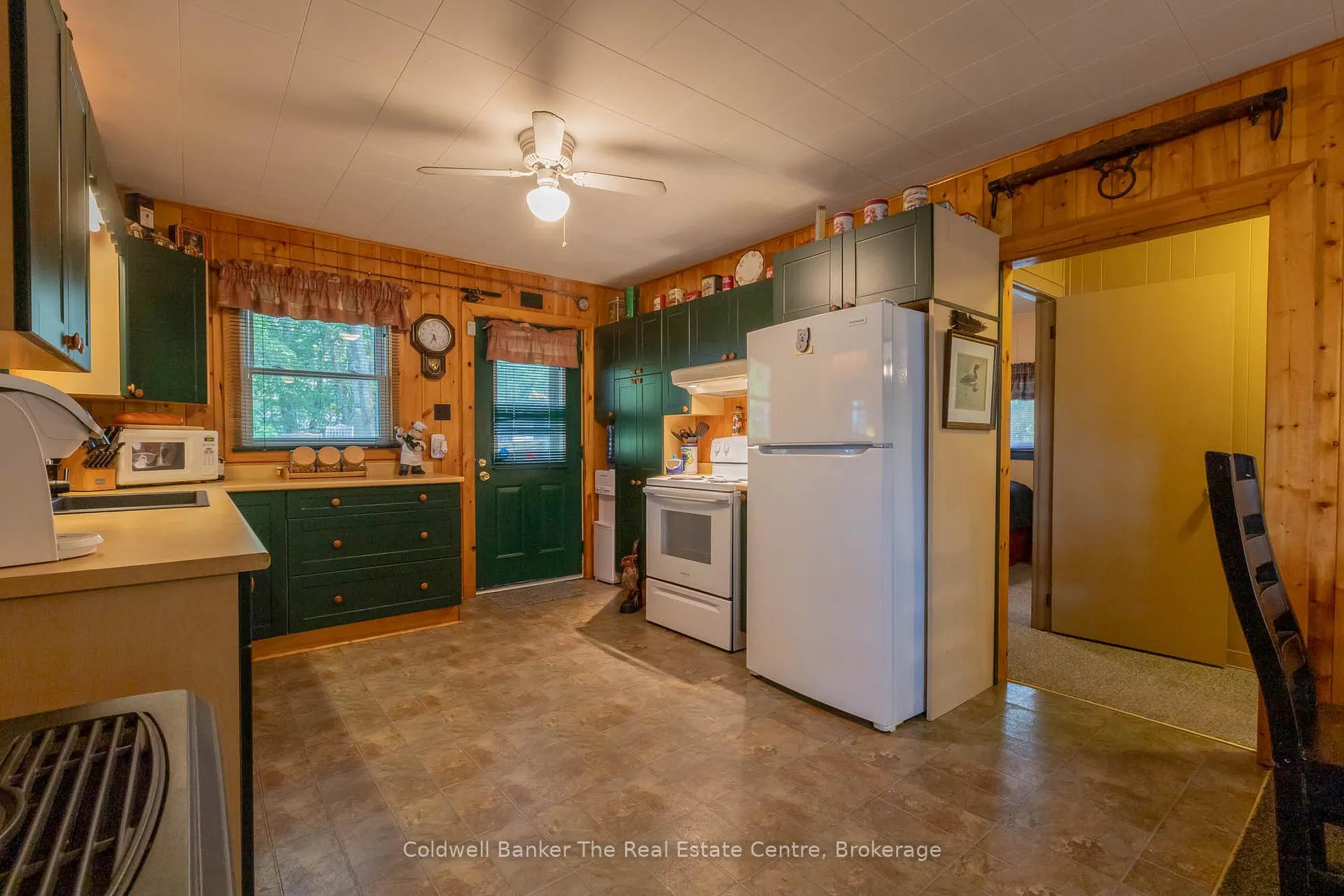 Photo 8 of 11 Drury Lane, Gravenhurst, Muskoka (S) — HOMEH