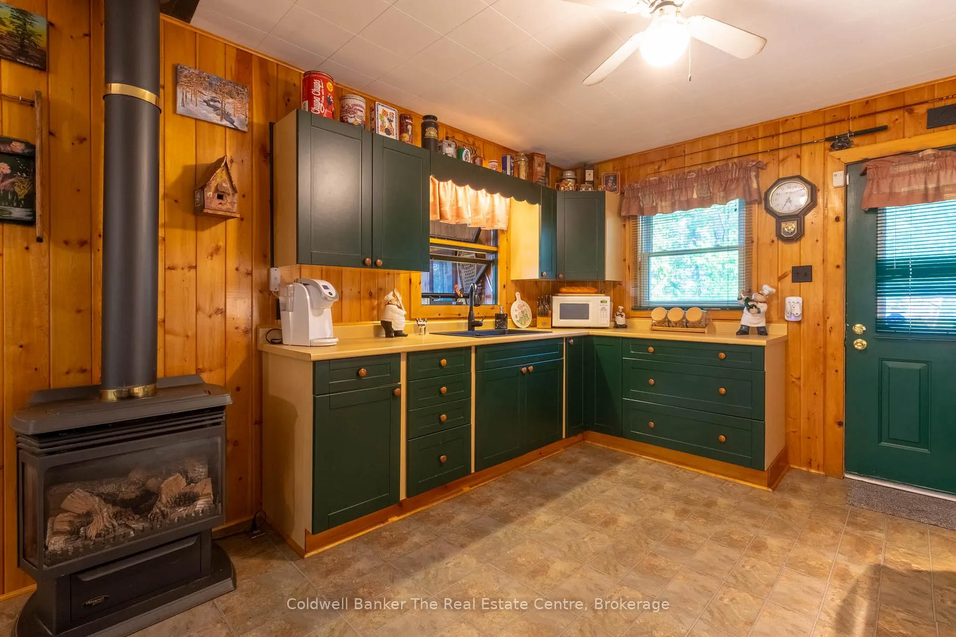 Photo 10 of 11 Drury Lane, Gravenhurst, Muskoka (S) — HOMEH