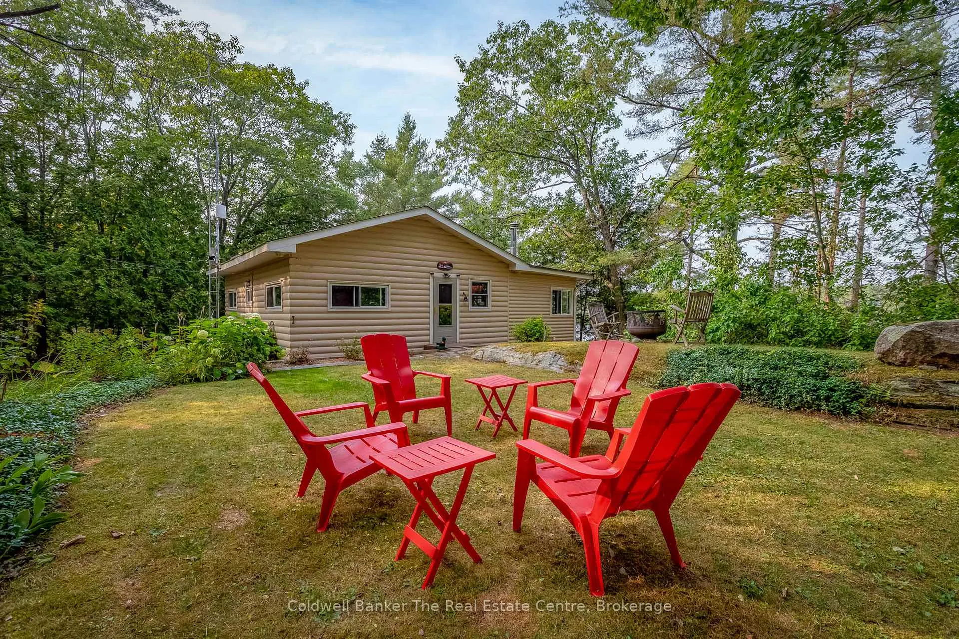 Photo 42 of 11 Drury Lane, Gravenhurst, Muskoka (S) — HOMEH