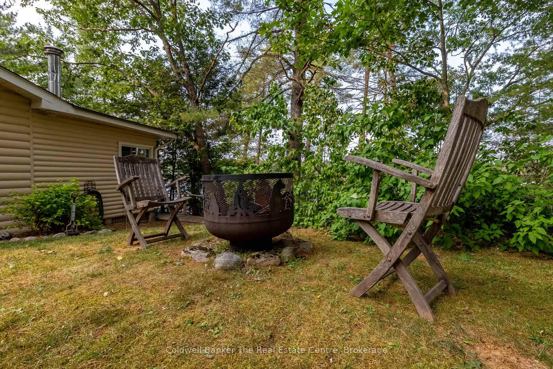 Photo 43 of 11 Drury Lane, Gravenhurst, Muskoka (S) — HOMEH