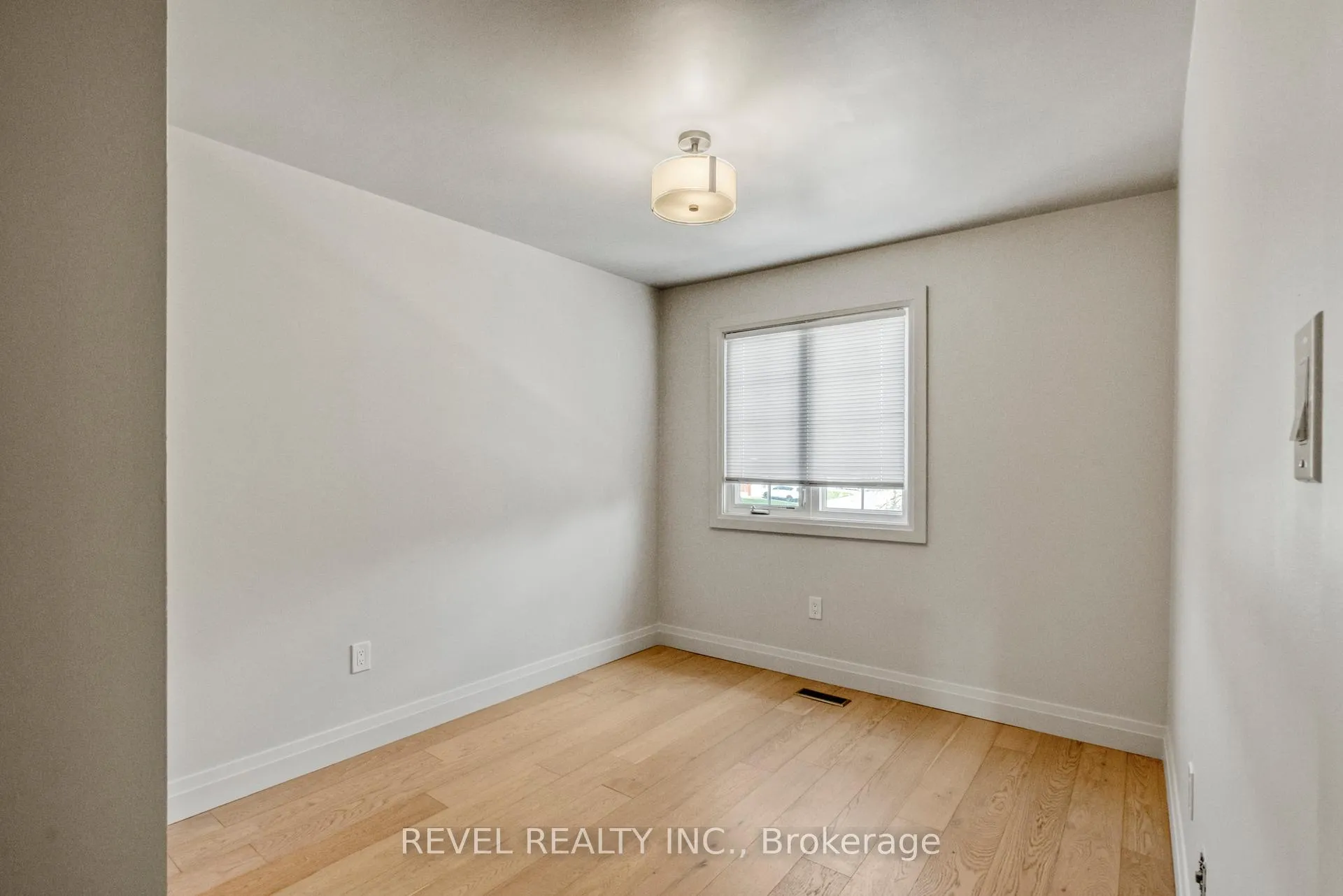 Photo 9 of Unit 81, 10 Bassett Boulevard, Whitby, Pringle Creek — HOMEH