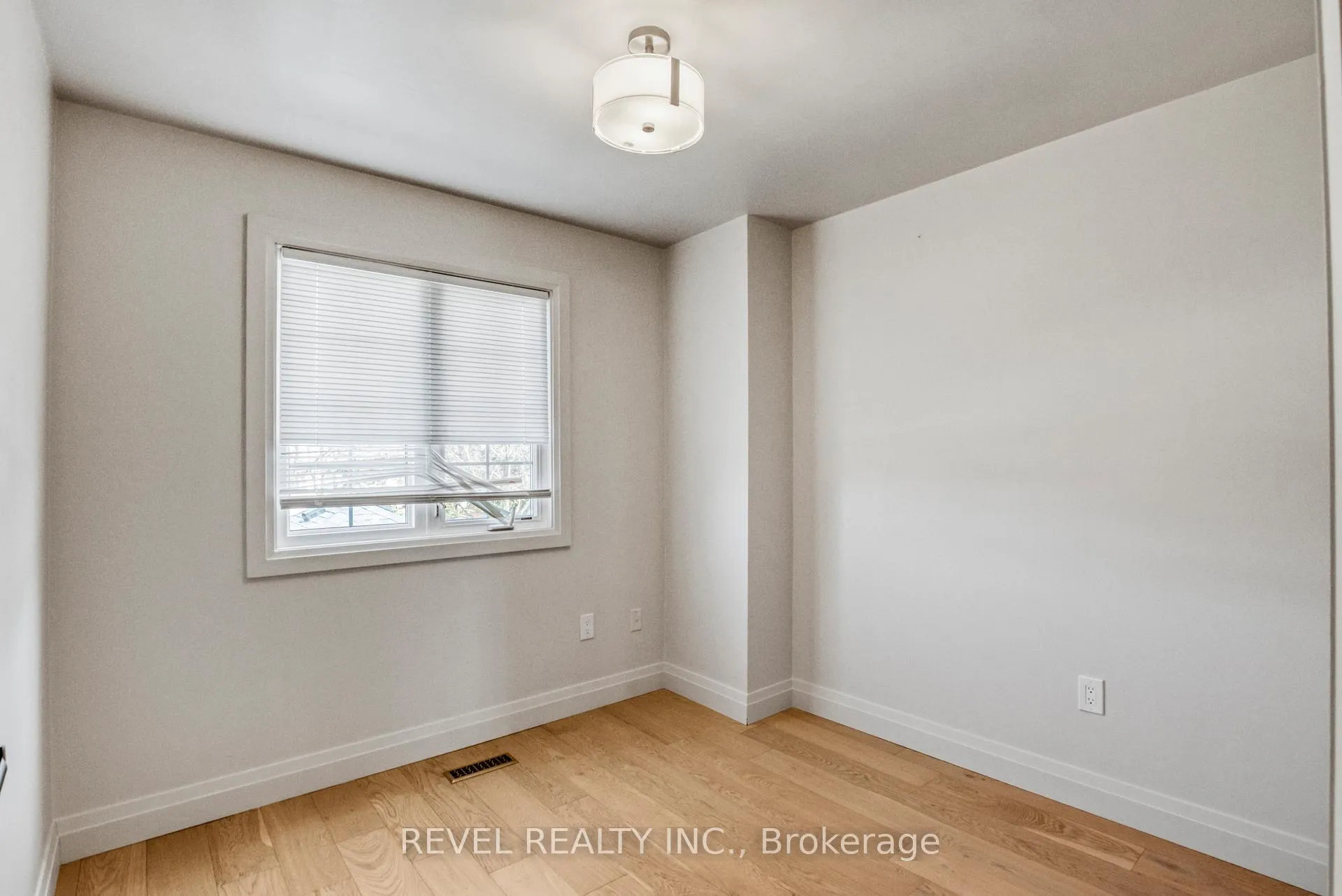 Photo 10 of Unit 81, 10 Bassett Boulevard, Whitby, Pringle Creek — HOMEH