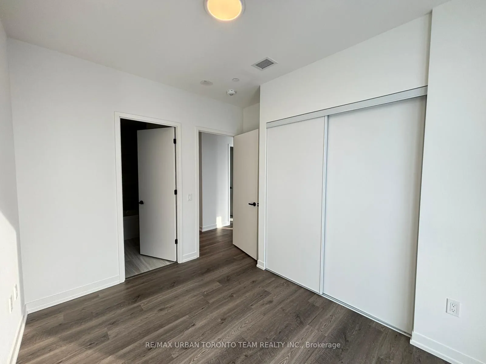 Photo 10 of Unit 6012, 8 Interchange Way, Vaughan, Vaughan Corporate Centre — HOMEH