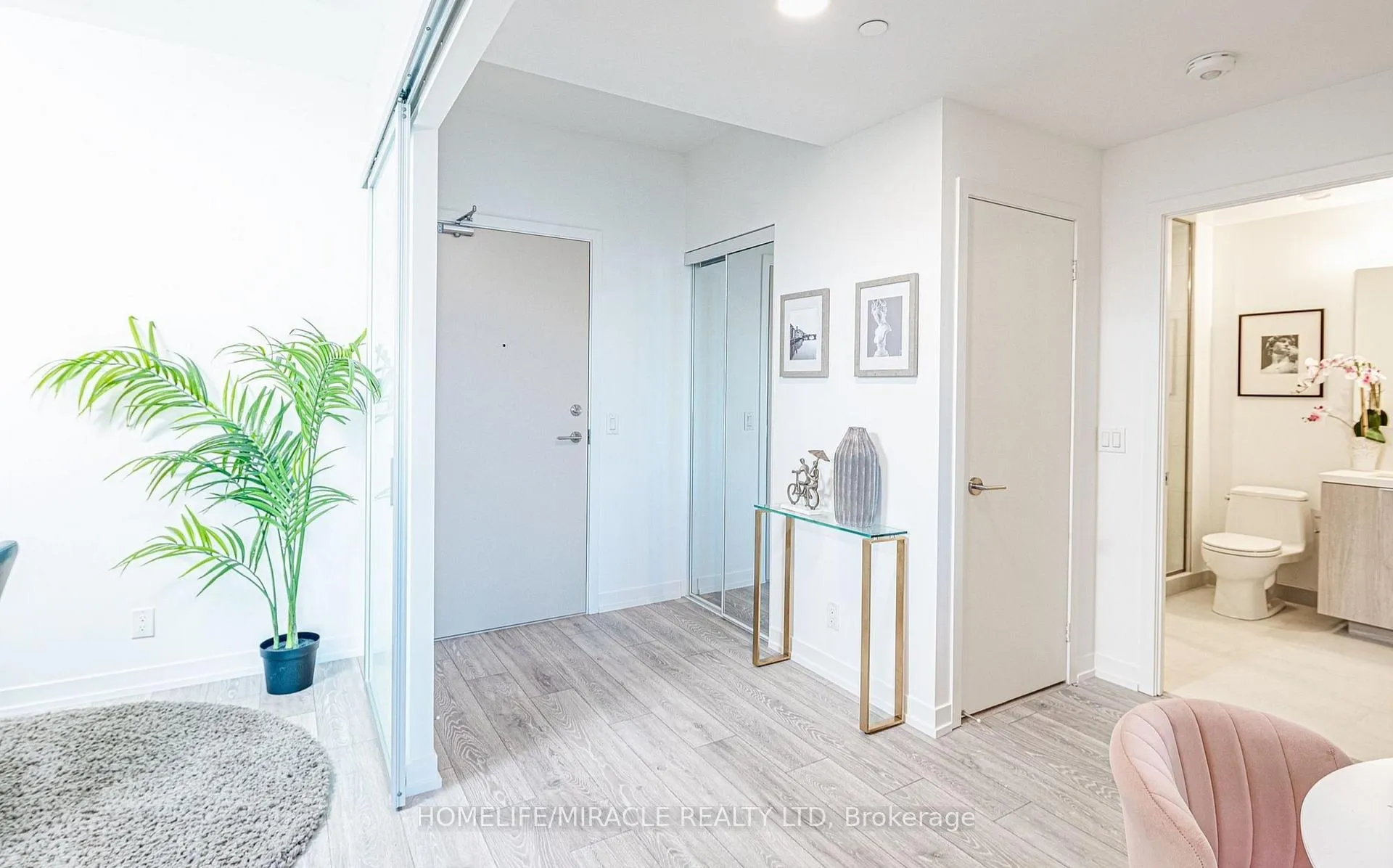 Photo 8 of Unit 1801, 2020 Bathurst Street, Toronto, Humewood-Cedarvale — HOMEH