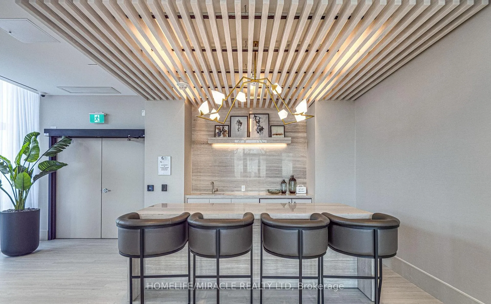 Photo 9 of Unit 1801, 2020 Bathurst Street, Toronto, Humewood-Cedarvale — HOMEH
