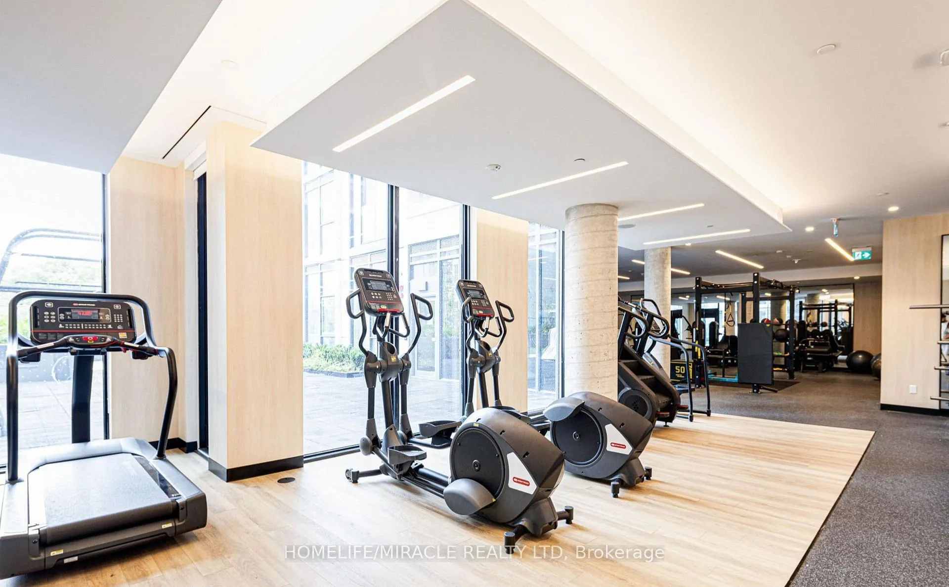 Photo 10 of Unit 1801, 2020 Bathurst Street, Toronto, Humewood-Cedarvale — HOMEH