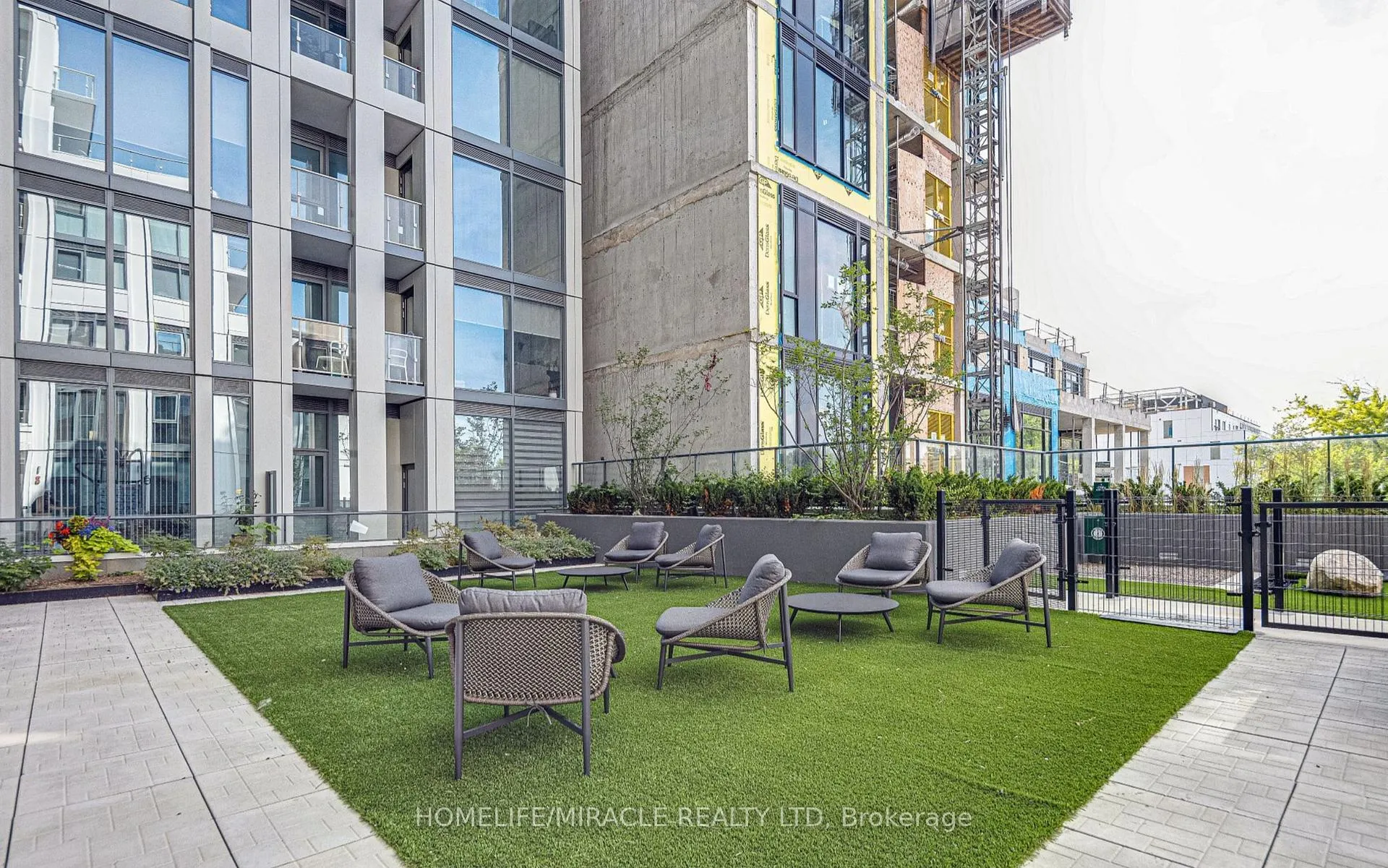 Photo 13 of Unit 1801, 2020 Bathurst Street, Toronto, Humewood-Cedarvale — HOMEH