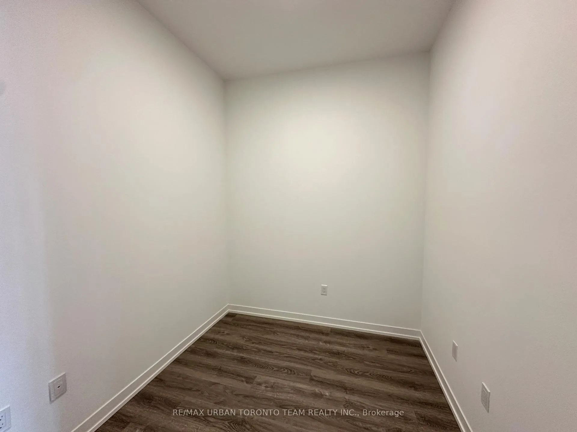 Photo 11 of Unit 4908, 8 Interchange Way, Vaughan, Vaughan Corporate Centre — HOMEH
