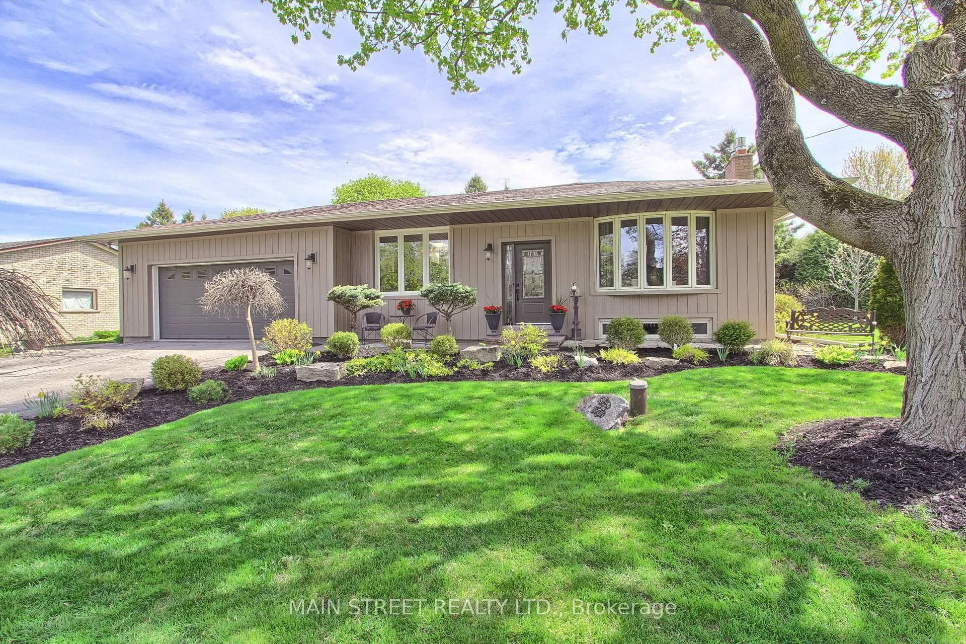 Photo 4 of 3839 Front Street, Uxbridge, Rural Uxbridge — HOMEH