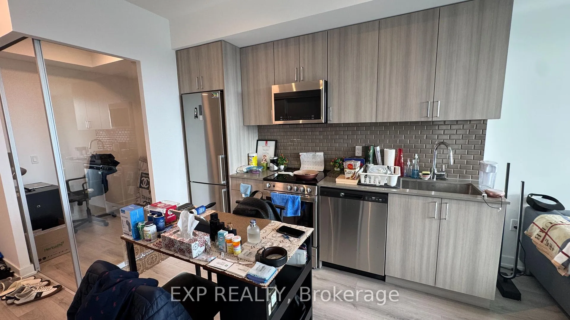 Photo 2 of Unit 630, 1005 Dundas St E, Oakville, Joshua Meadows — HOMEH