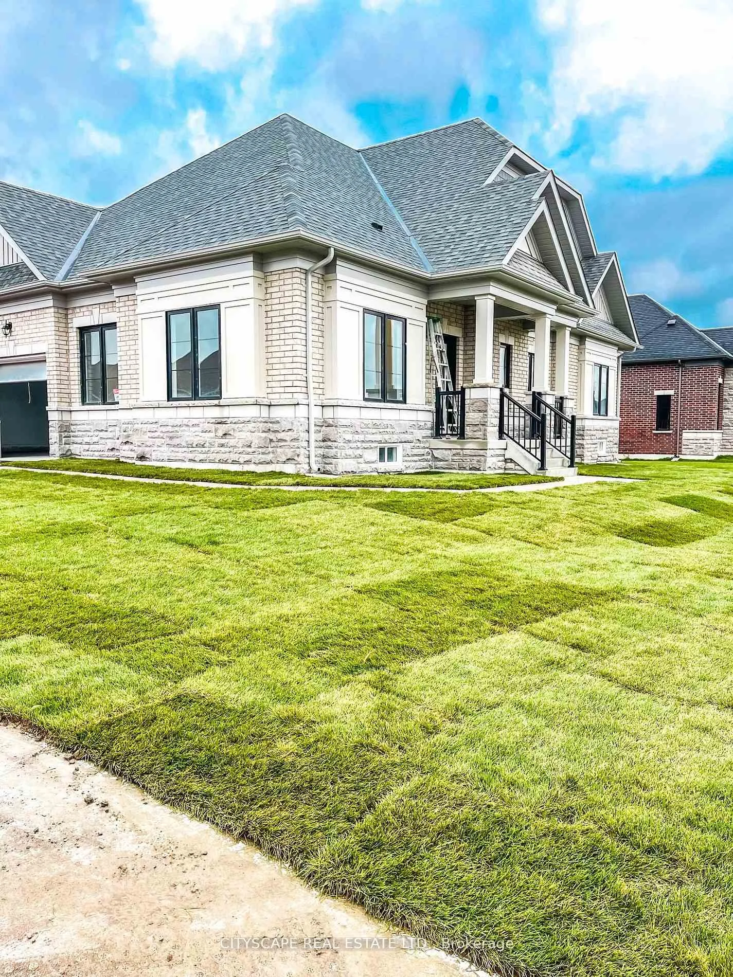 Photo 2 of 54 Holtby Court, Scugog, Port Perry — HOMEH