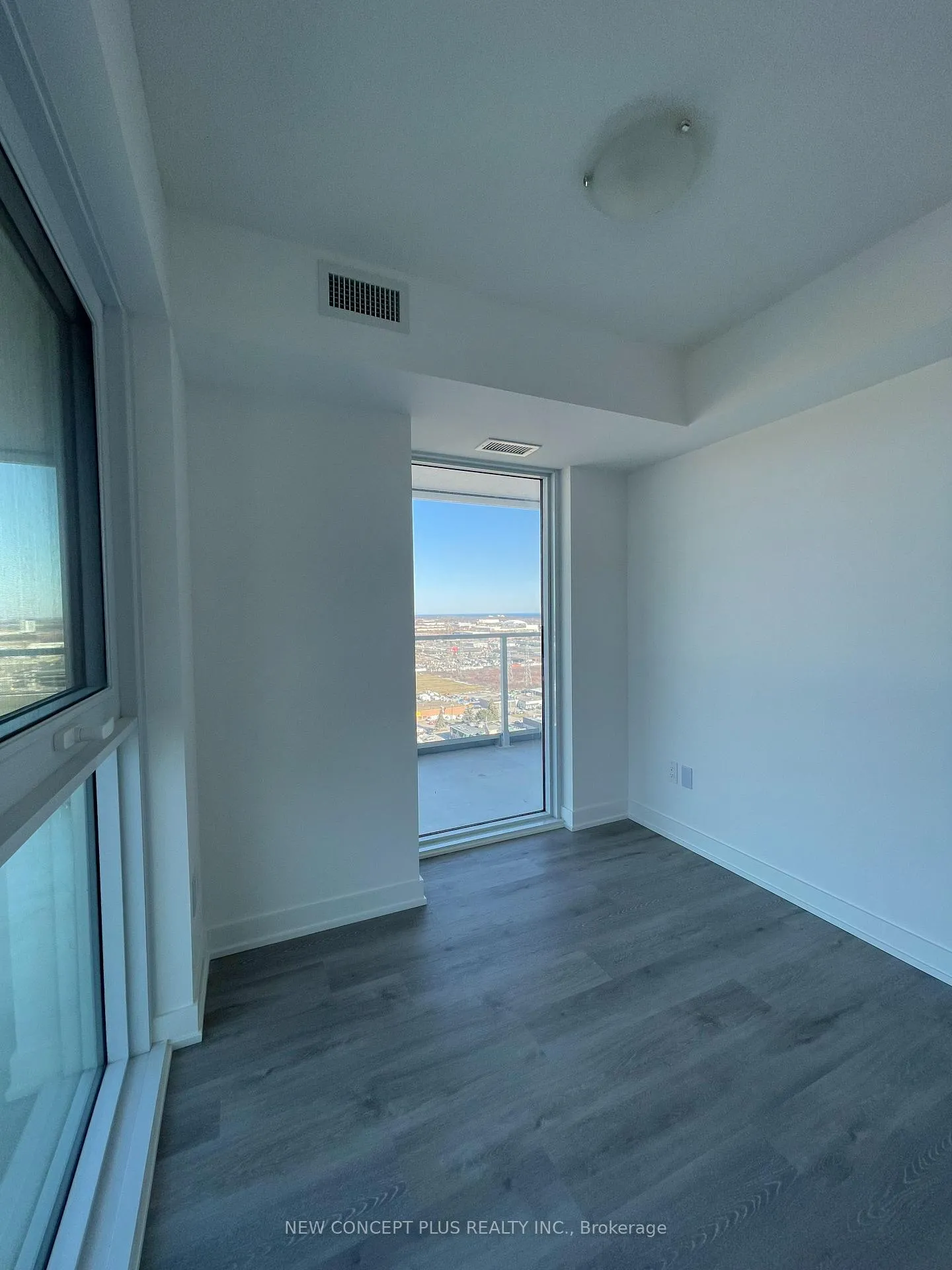 Photo 15 of Unit 2102, 1010 Sandy Beach Road, Pickering, Bay Ridges — HOMEH