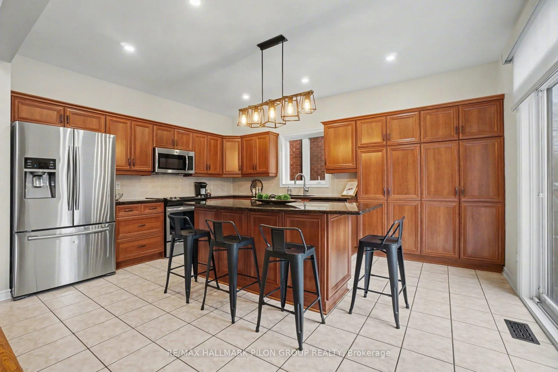 Photo 5 of 139 Borealis Crescent, Ottawa, Carson Meadows — HOMEH