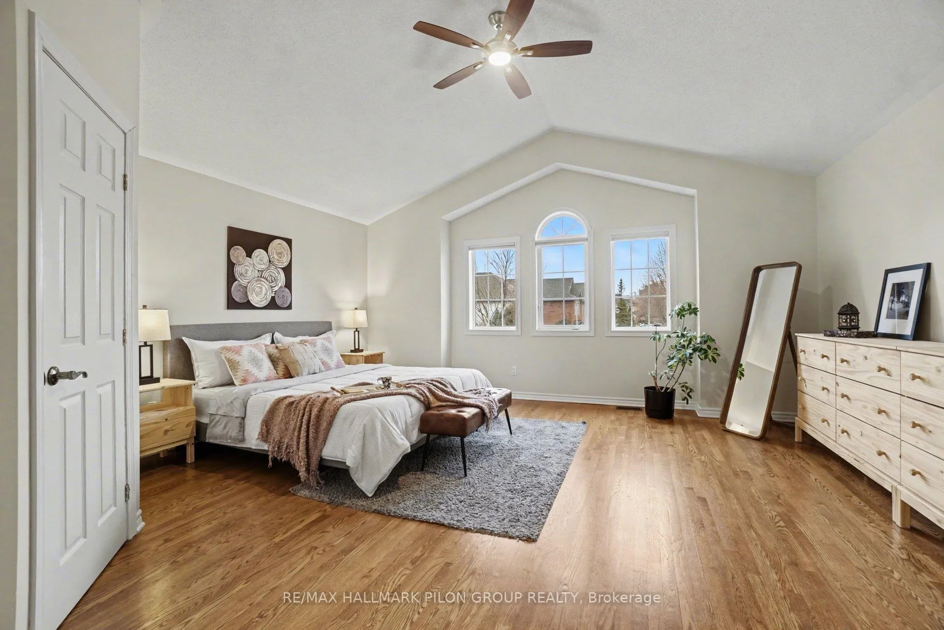 Photo 14 of 139 Borealis Crescent, Ottawa, Carson Meadows — HOMEH
