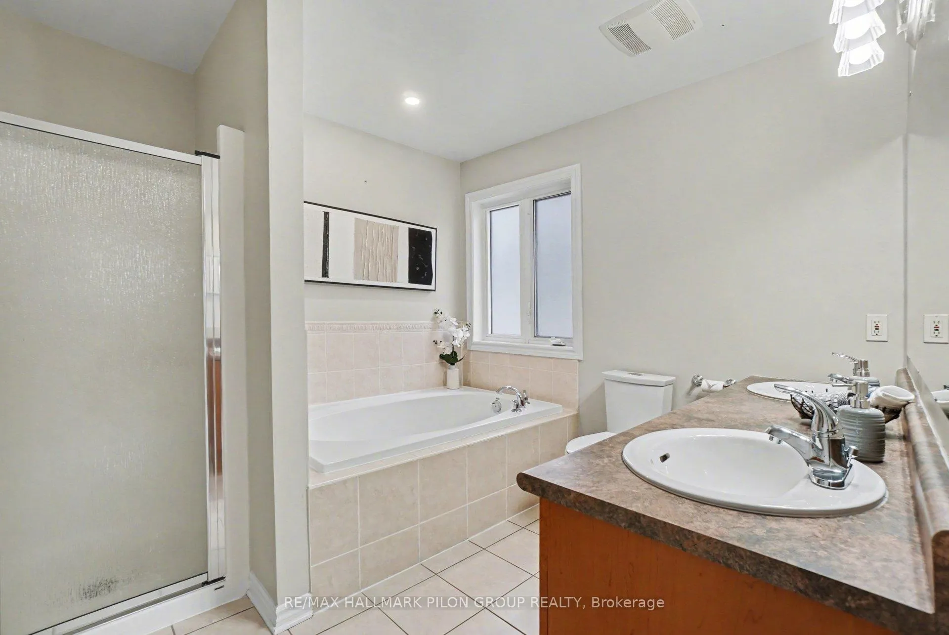 Photo 16 of 139 Borealis Crescent, Ottawa, Carson Meadows — HOMEH