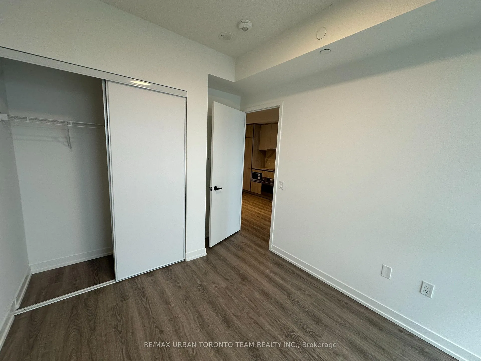 Photo 9 of Unit 5305, 8 Interchange Way, Vaughan, Vaughan Corporate Centre — HOMEH