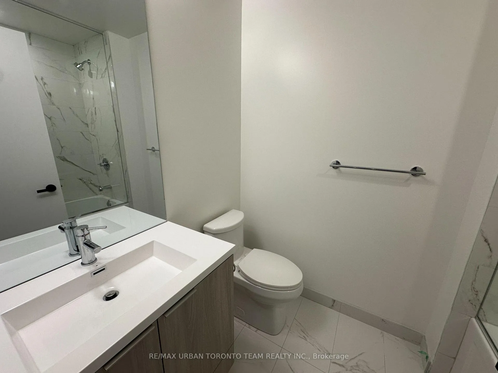 Photo 12 of Unit 5305, 8 Interchange Way, Vaughan, Vaughan Corporate Centre — HOMEH
