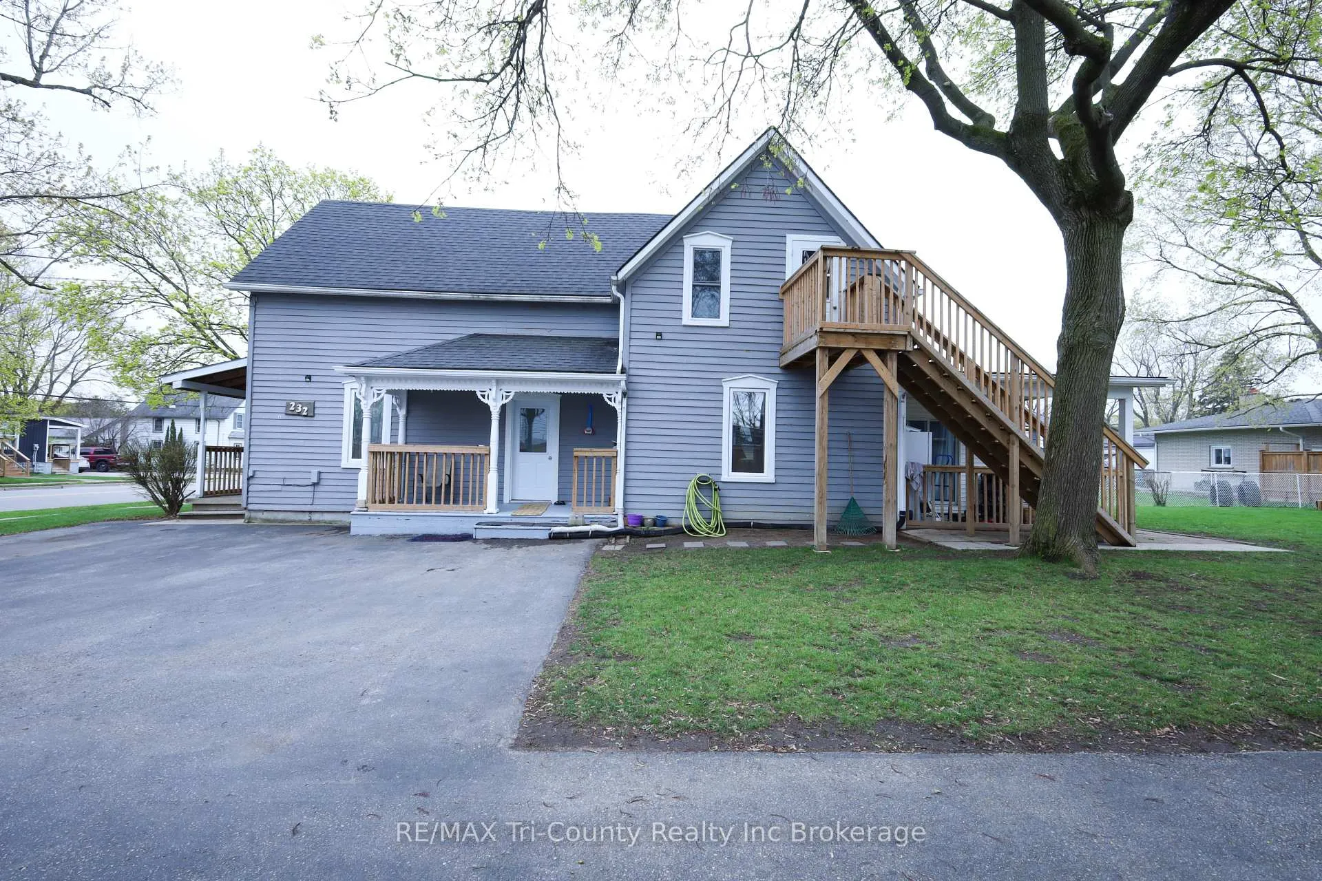 Photo 3 of 232 John Street S, Aylmer — HOMEH