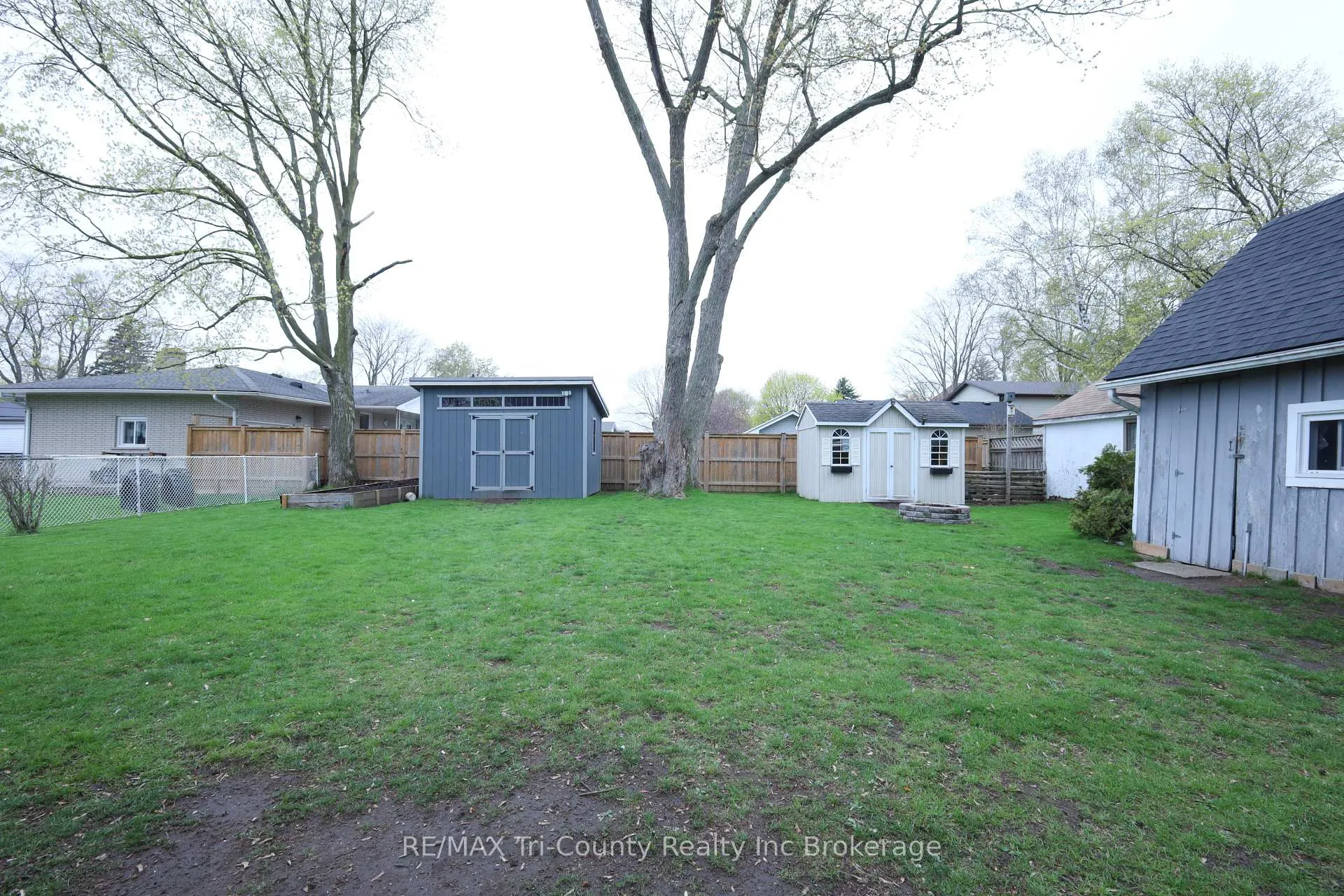 Photo 5 of 232 John Street S, Aylmer — HOMEH
