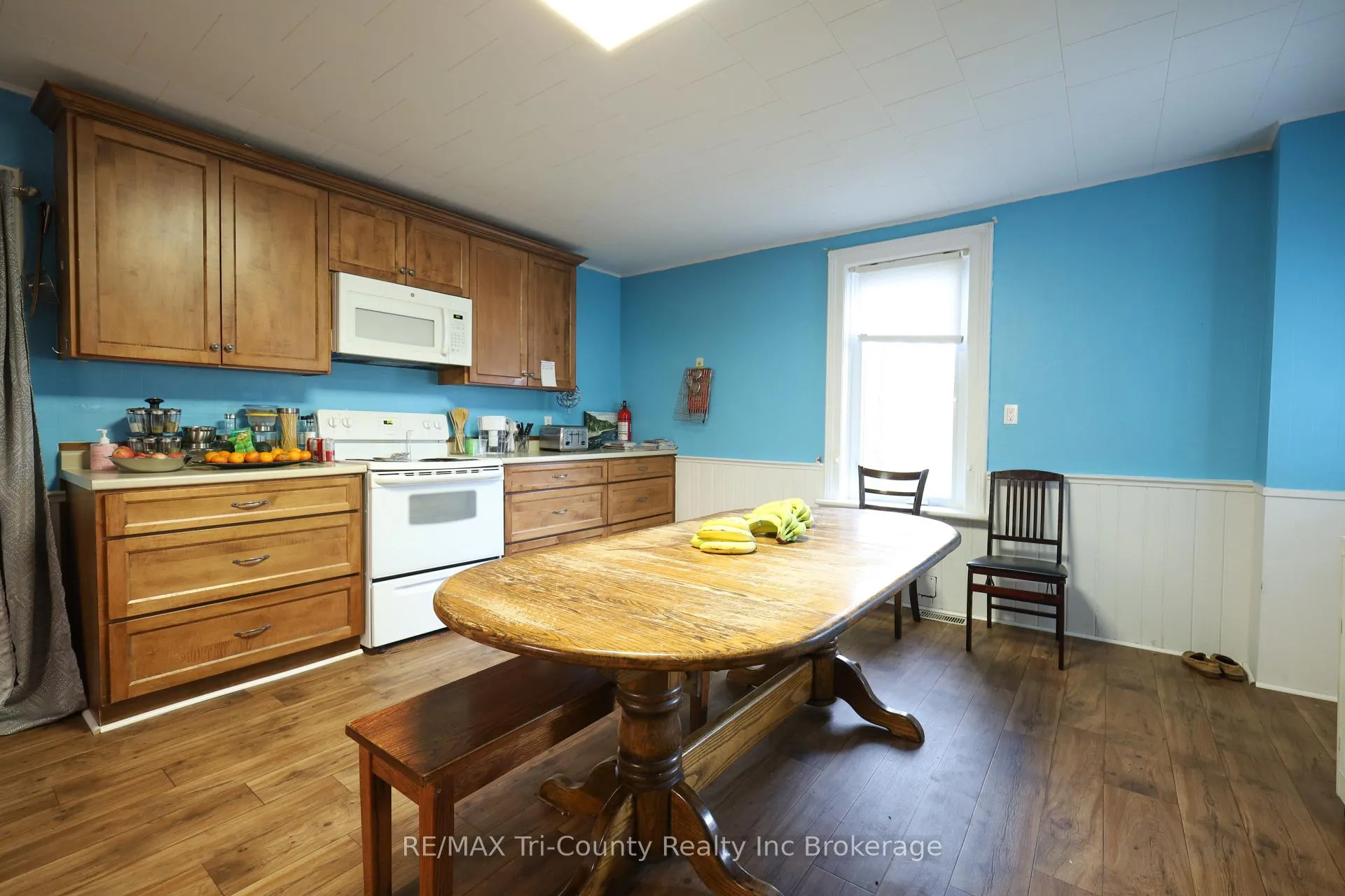 Photo 7 of 232 John Street S, Aylmer — HOMEH