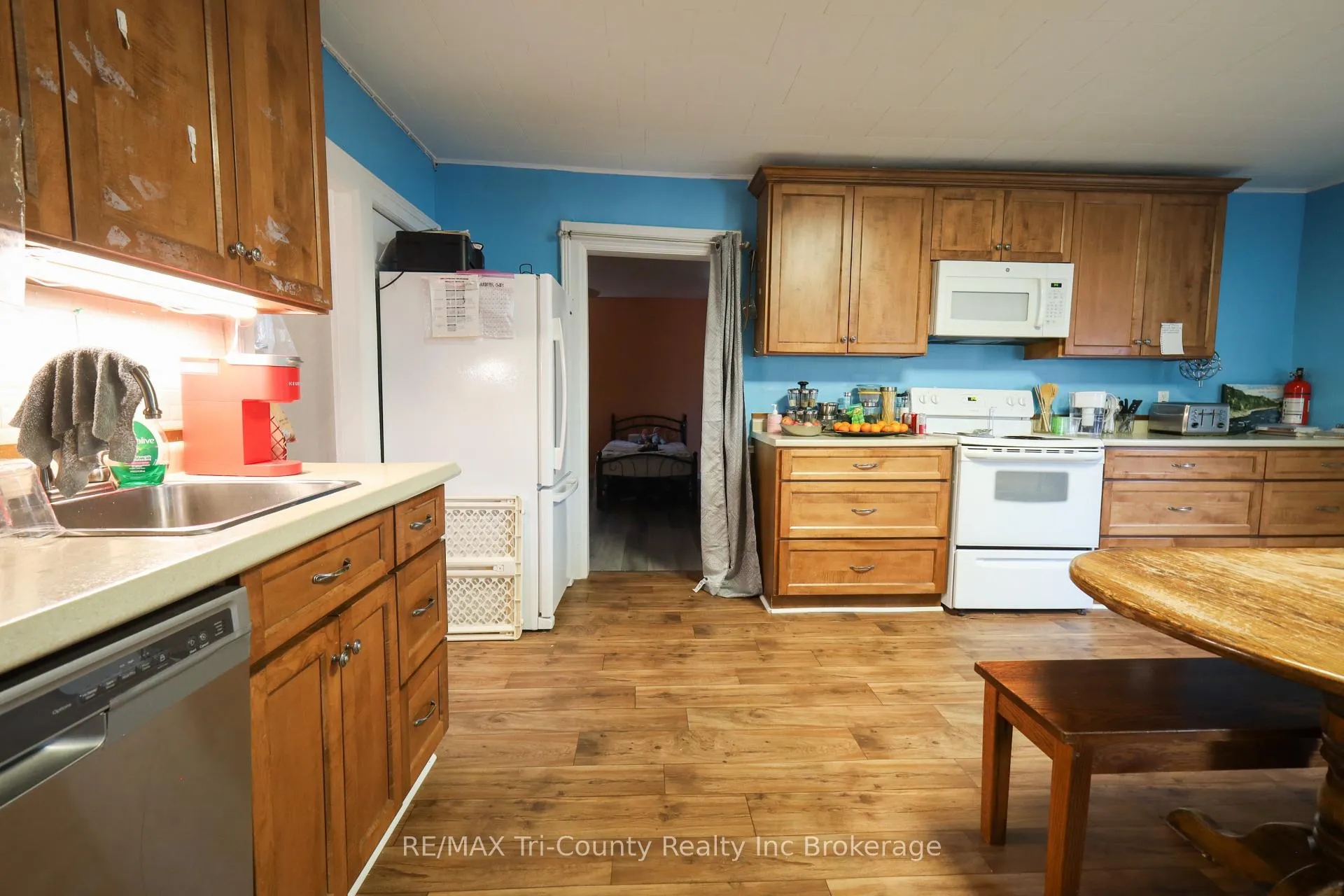 Photo 9 of 232 John Street S, Aylmer — HOMEH