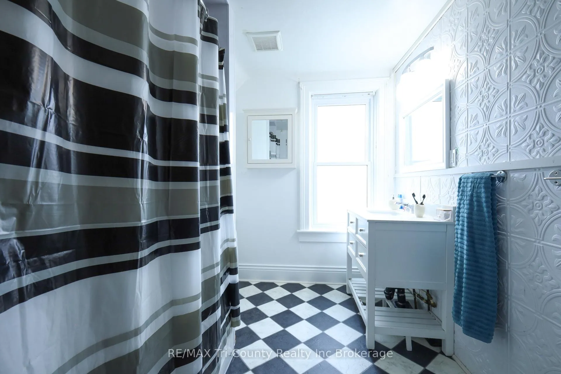 Photo 41 of 232 John Street S, Aylmer — HOMEH