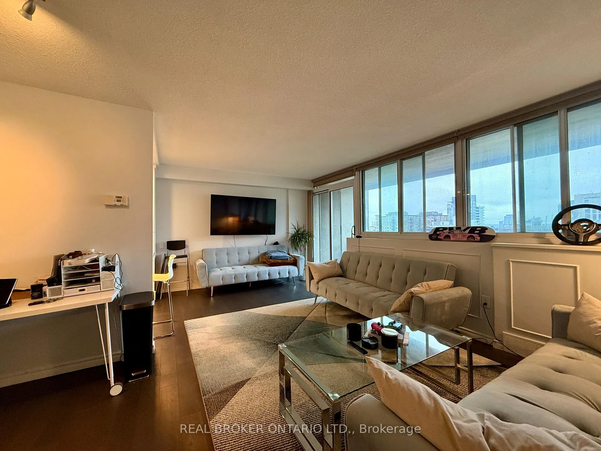 Photo 9 of Unit 1506, 500 Laurier Avenue W, Ottawa, Ottawa Centre — HOMEH