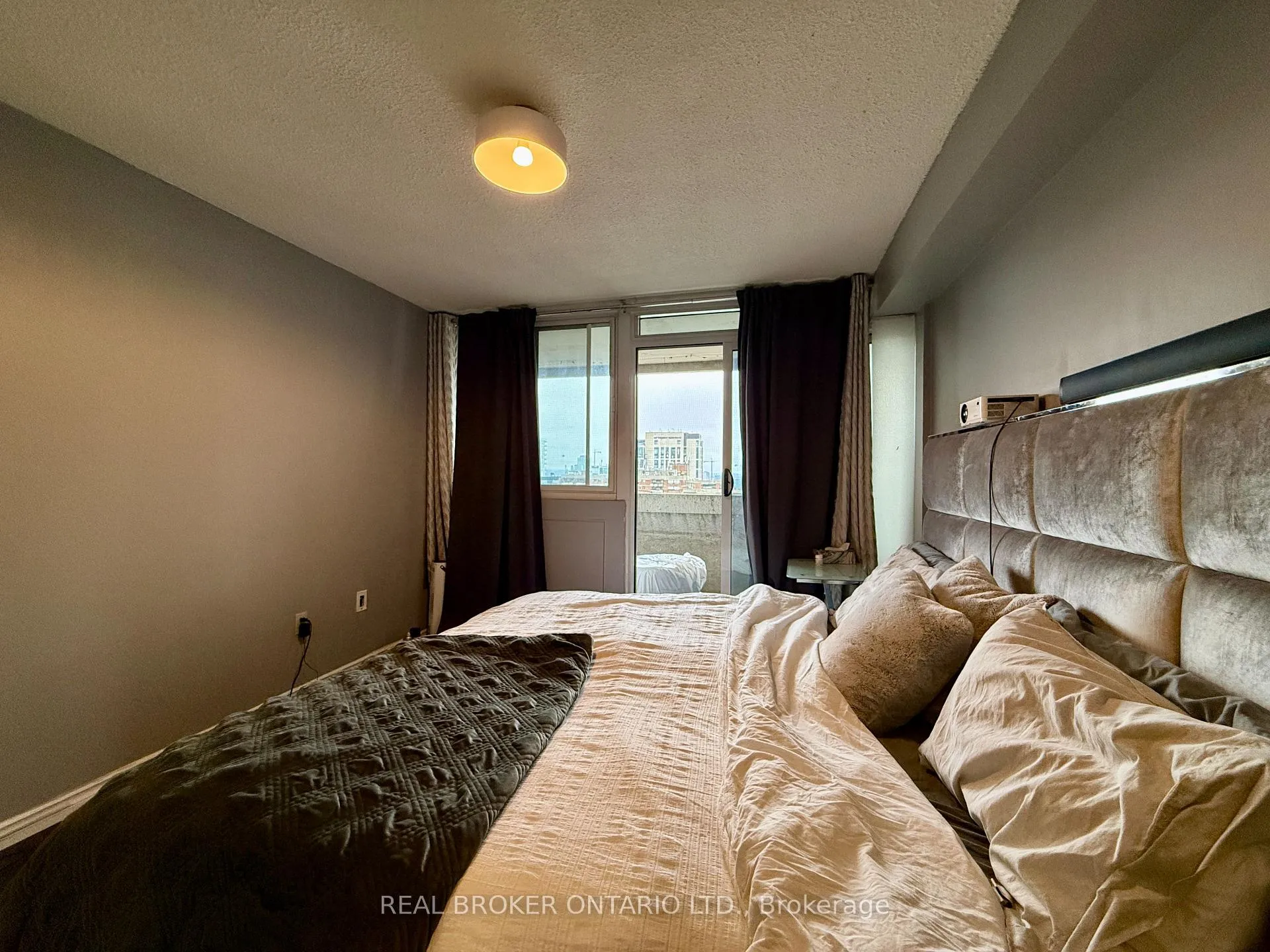 Photo 21 of Unit 1506, 500 Laurier Avenue W, Ottawa, Ottawa Centre — HOMEH
