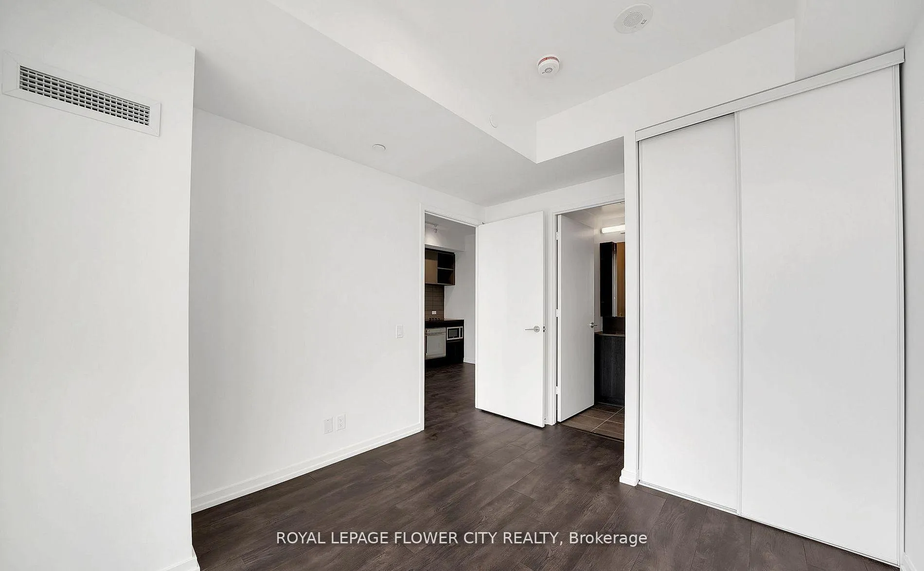 Photo 16 of Unit 4909, 1000 Portage Parkway, Vaughan, Vaughan Corporate Centre — HOMEH