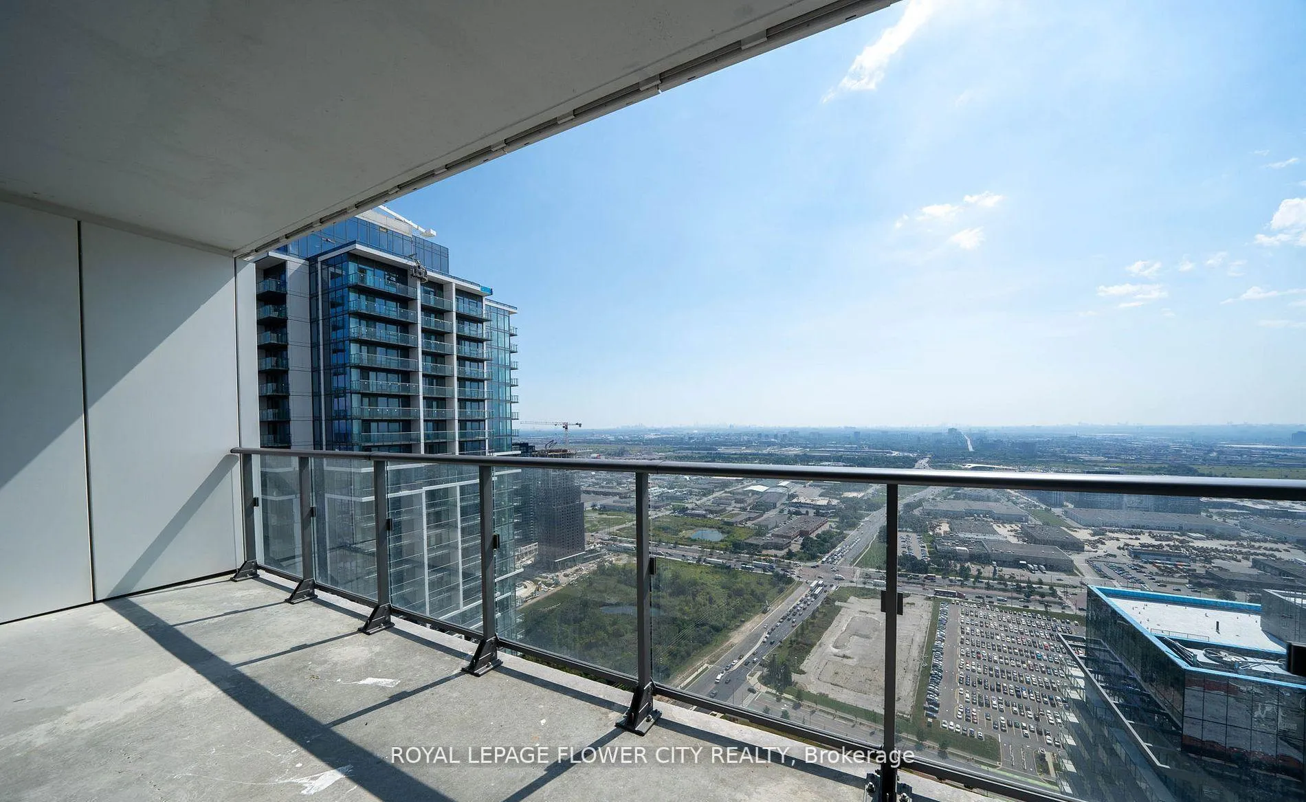 Photo 19 of Unit 4909, 1000 Portage Parkway, Vaughan, Vaughan Corporate Centre — HOMEH