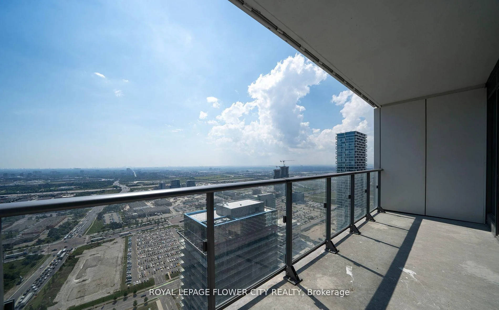 Photo 20 of Unit 4909, 1000 Portage Parkway, Vaughan, Vaughan Corporate Centre — HOMEH