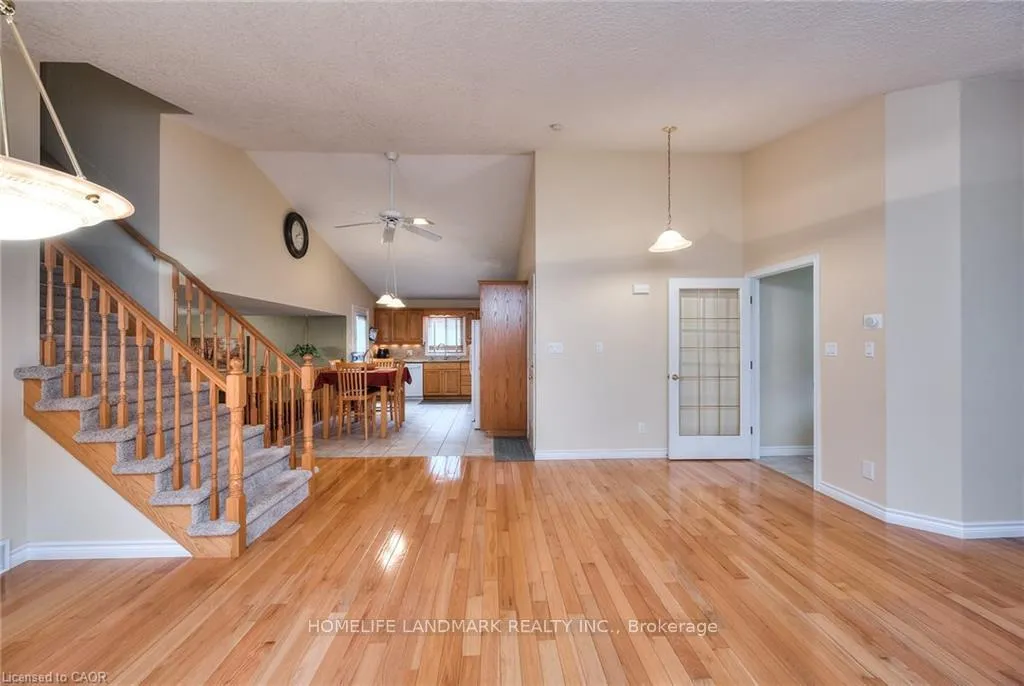 Photo 4 of 571 Brigantine Drive, Waterloo, Eastbridge — HOMEH