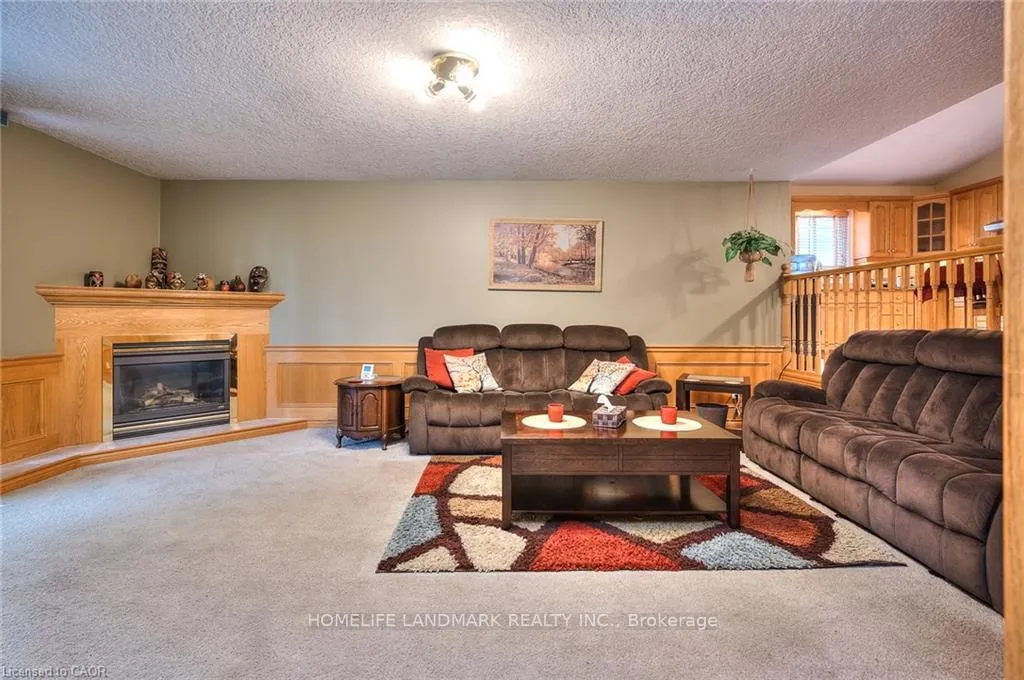 Photo 11 of 571 Brigantine Drive, Waterloo, Eastbridge — HOMEH
