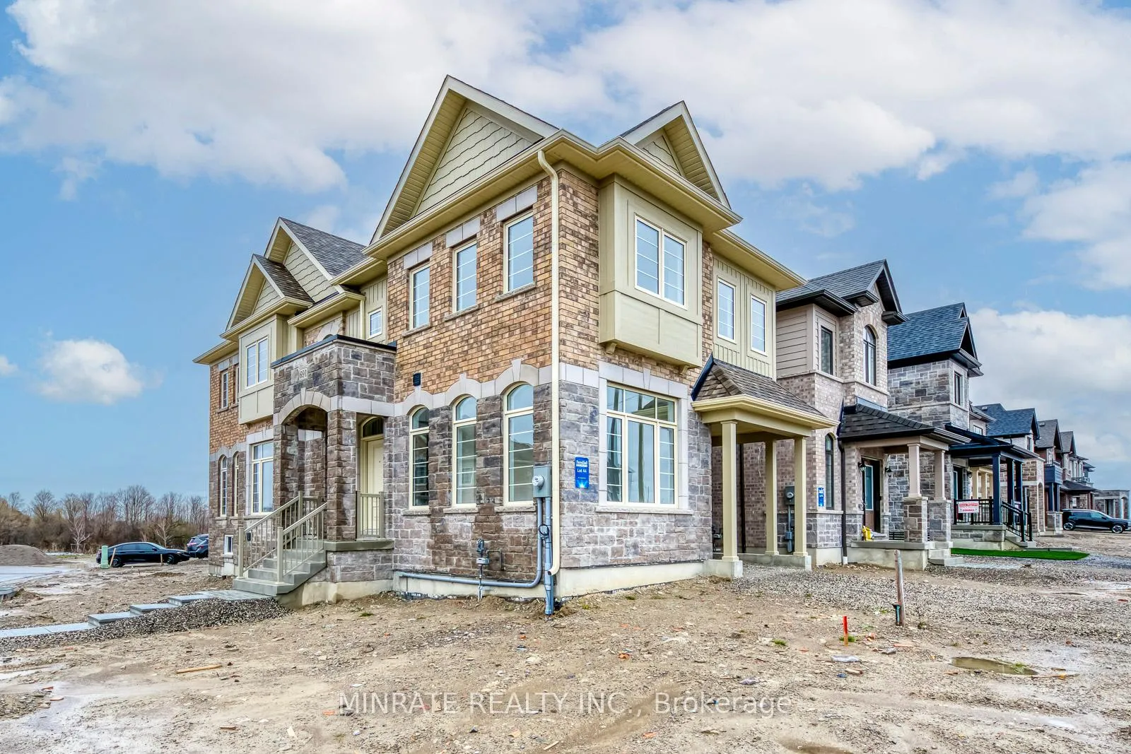 Photo 1 of 691 Catalina Manor, Pickering, Rural Pickering — HOMEH