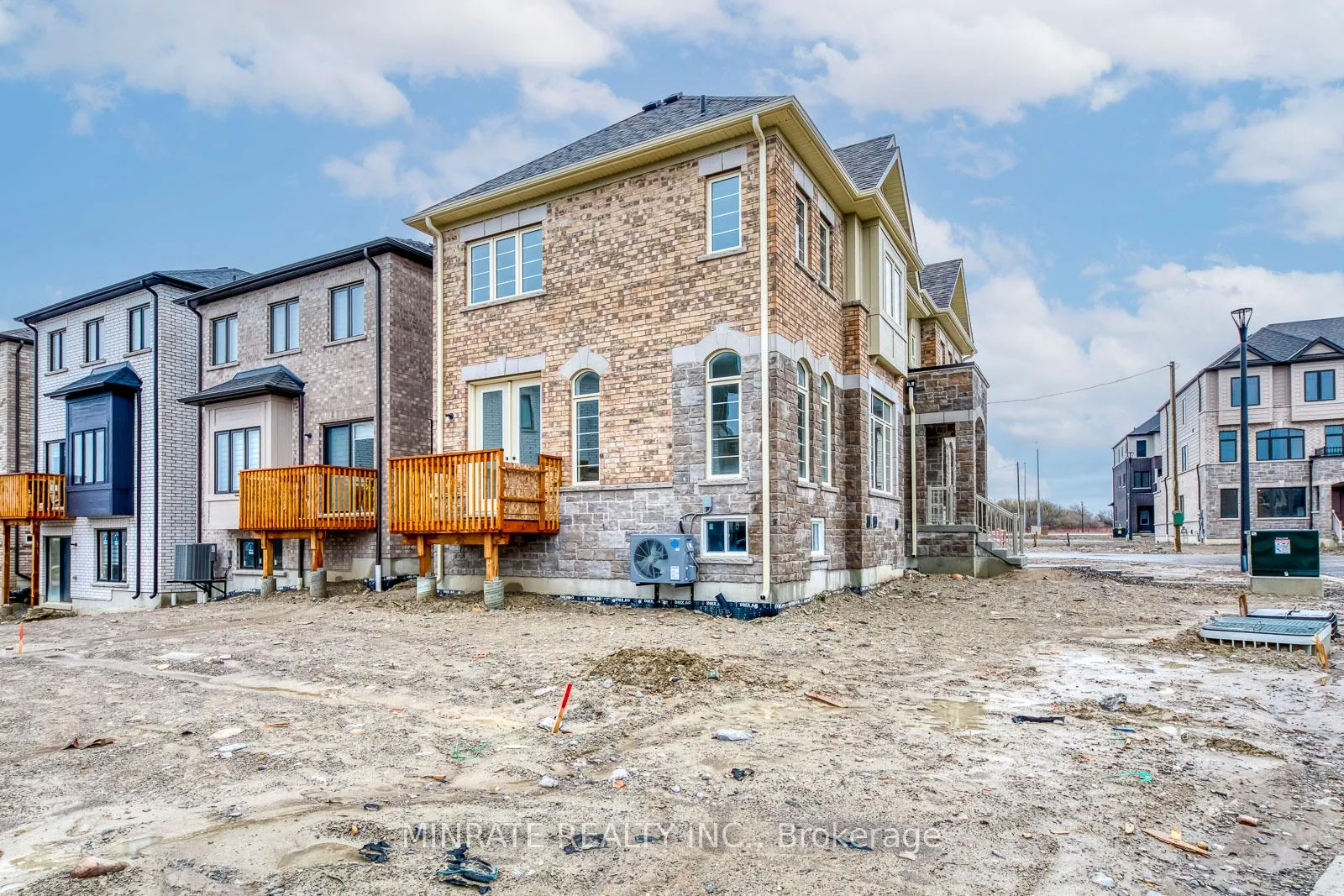 Photo 49 of 691 Catalina Manor, Pickering, Rural Pickering — HOMEH