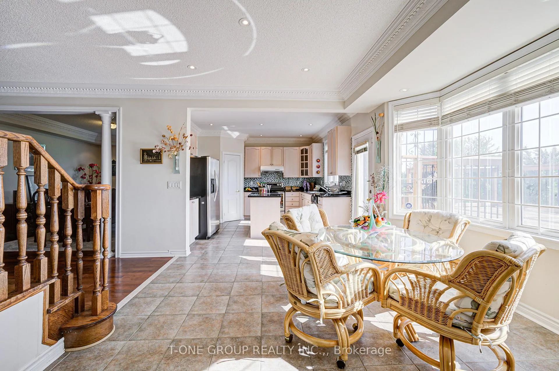 Photo 18 of 39 Boulderbrook Drive, Scarborough, Rouge — HOMEH