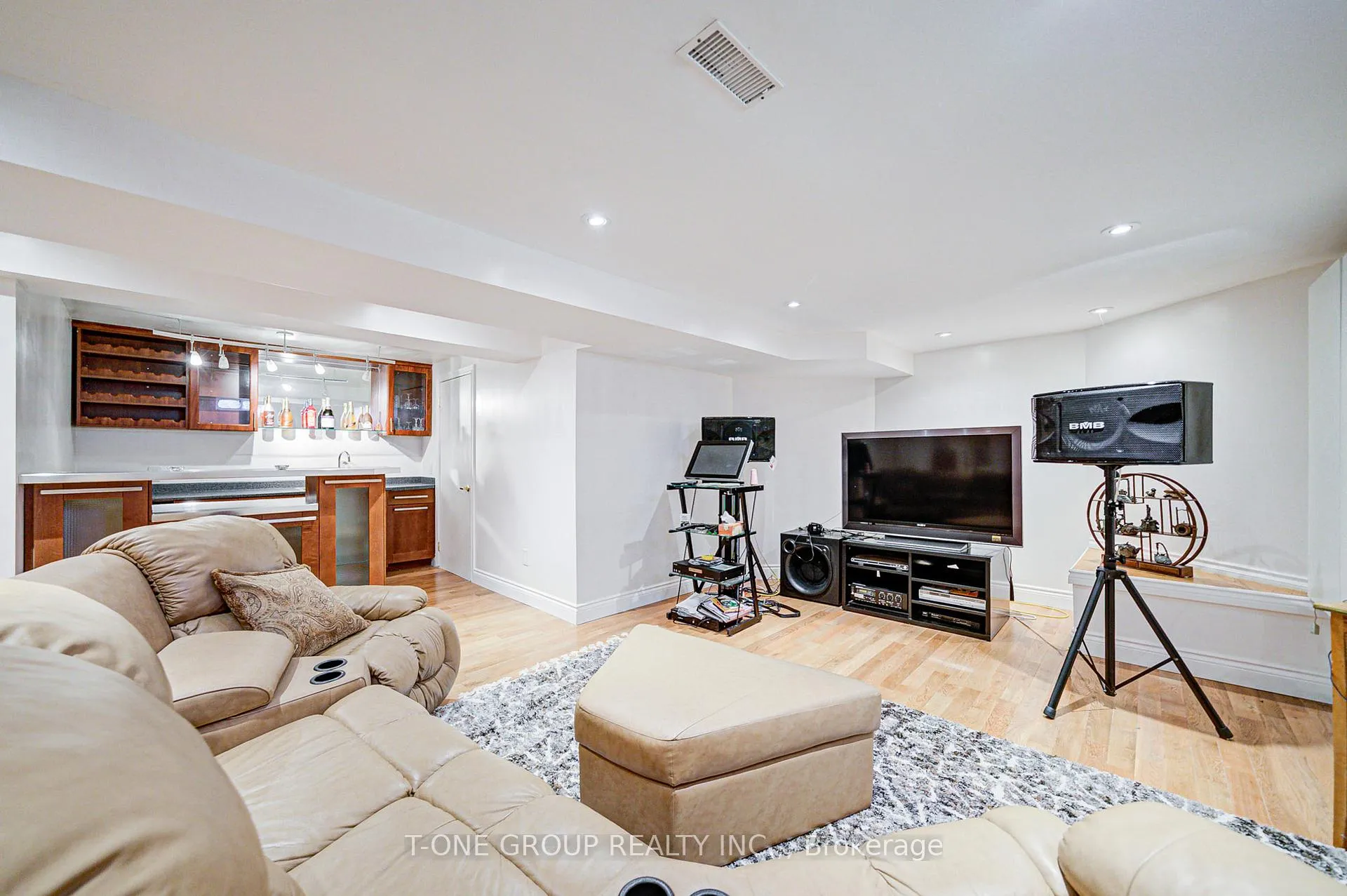 Photo 37 of 39 Boulderbrook Drive, Scarborough, Rouge — HOMEH