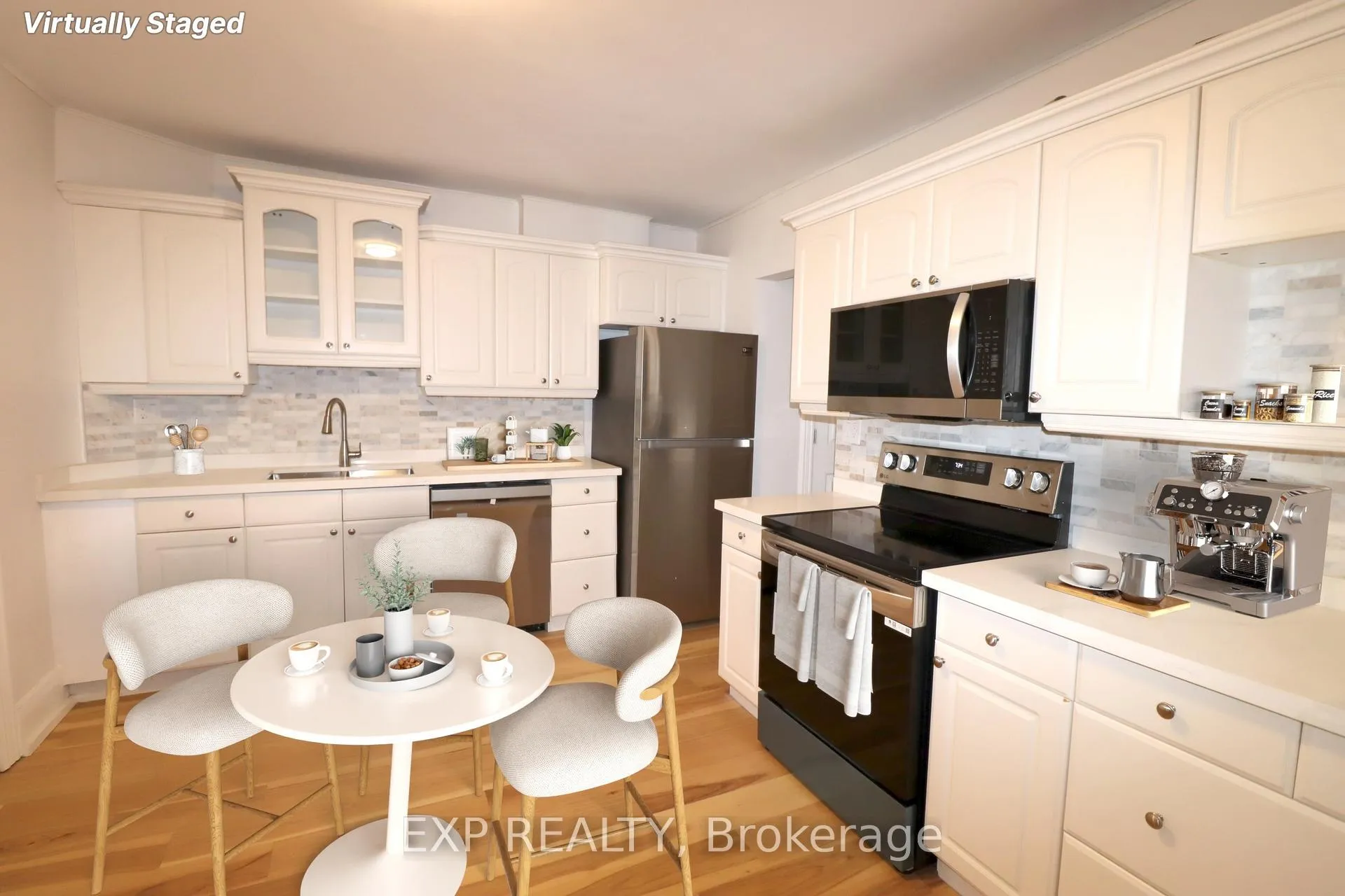 Photo 2 of 342 Eglinton Avenue E, Toronto, Mount Pleasant East — HOMEH