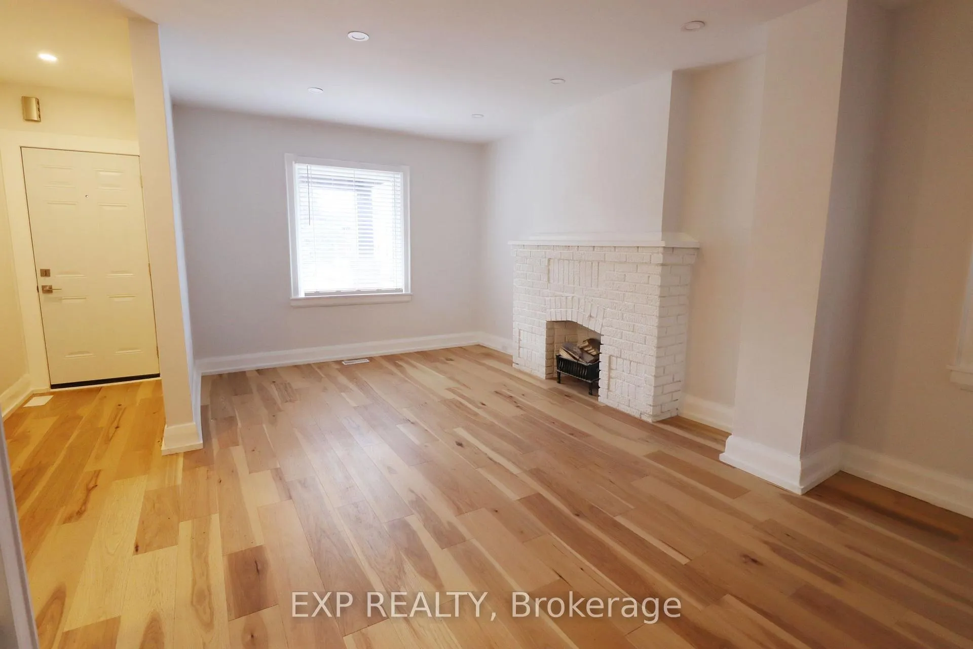 Photo 7 of 342 Eglinton Avenue E, Toronto, Mount Pleasant East — HOMEH