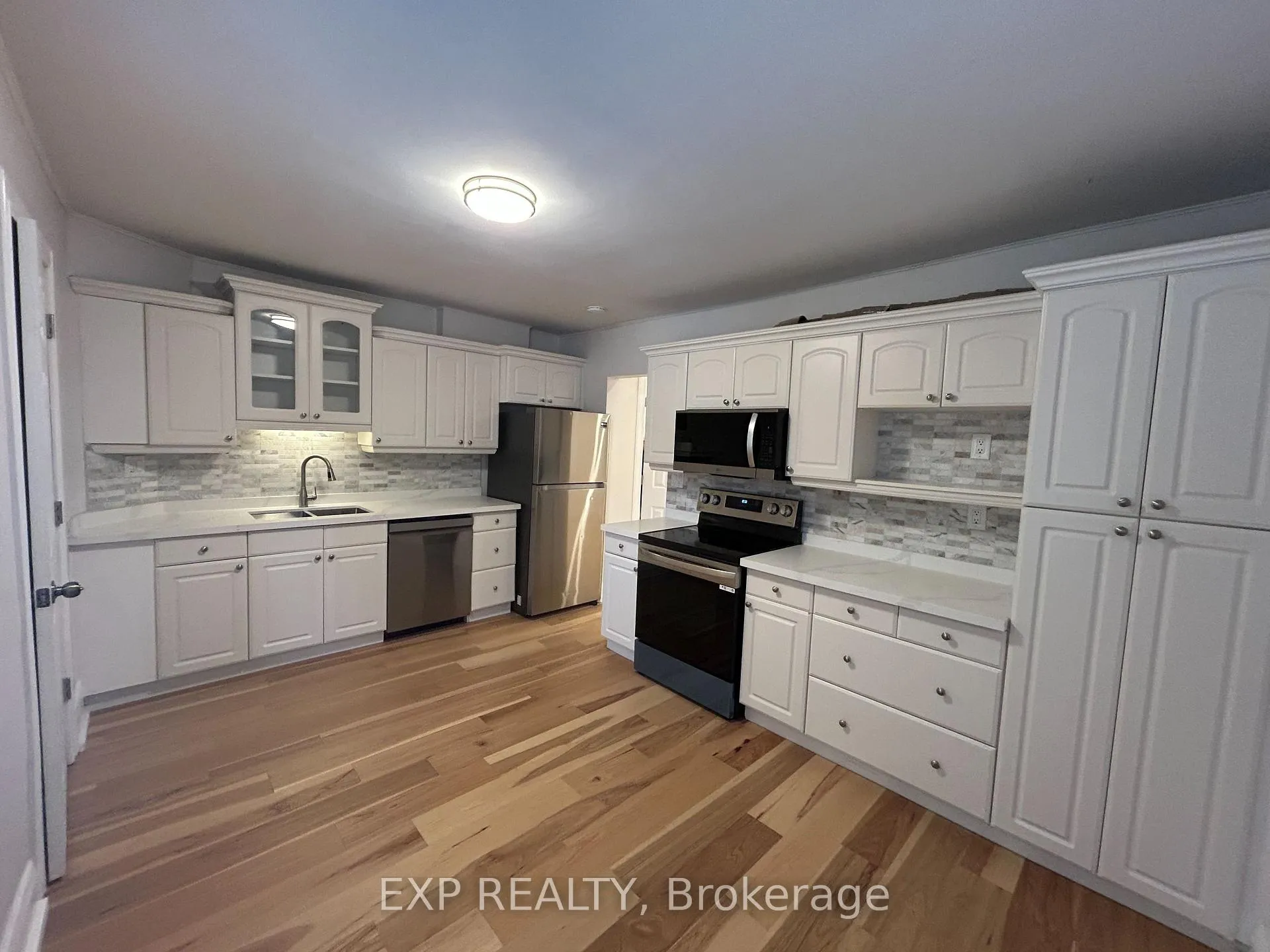 Photo 10 of 342 Eglinton Avenue E, Toronto, Mount Pleasant East — HOMEH
