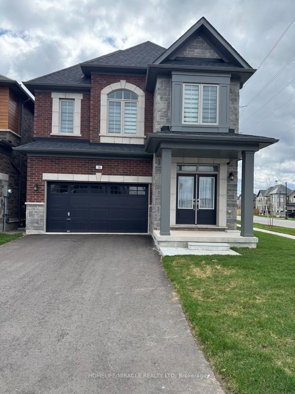 Front of 10 Ferguson Street
