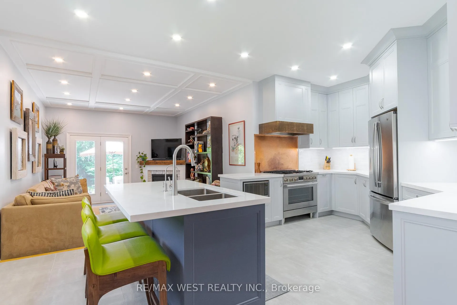 Photo 5 of 84 Castelli Court, Caledon, Bolton North — HOMEH