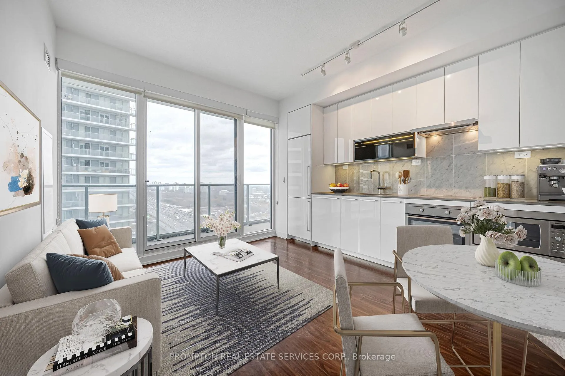 Photo 1 of Unit 507, 115 Mcmahon Drive, North York, Bayview Village — HOMEH